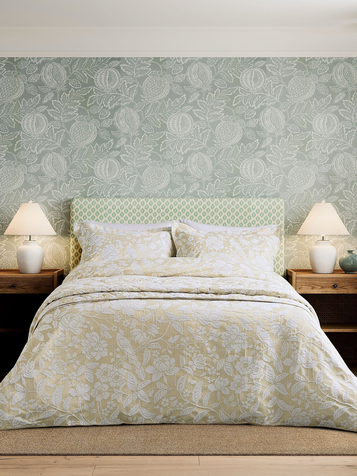 Sanderson Gold Pyramus duvet cover and pillowcase set (British brand)
