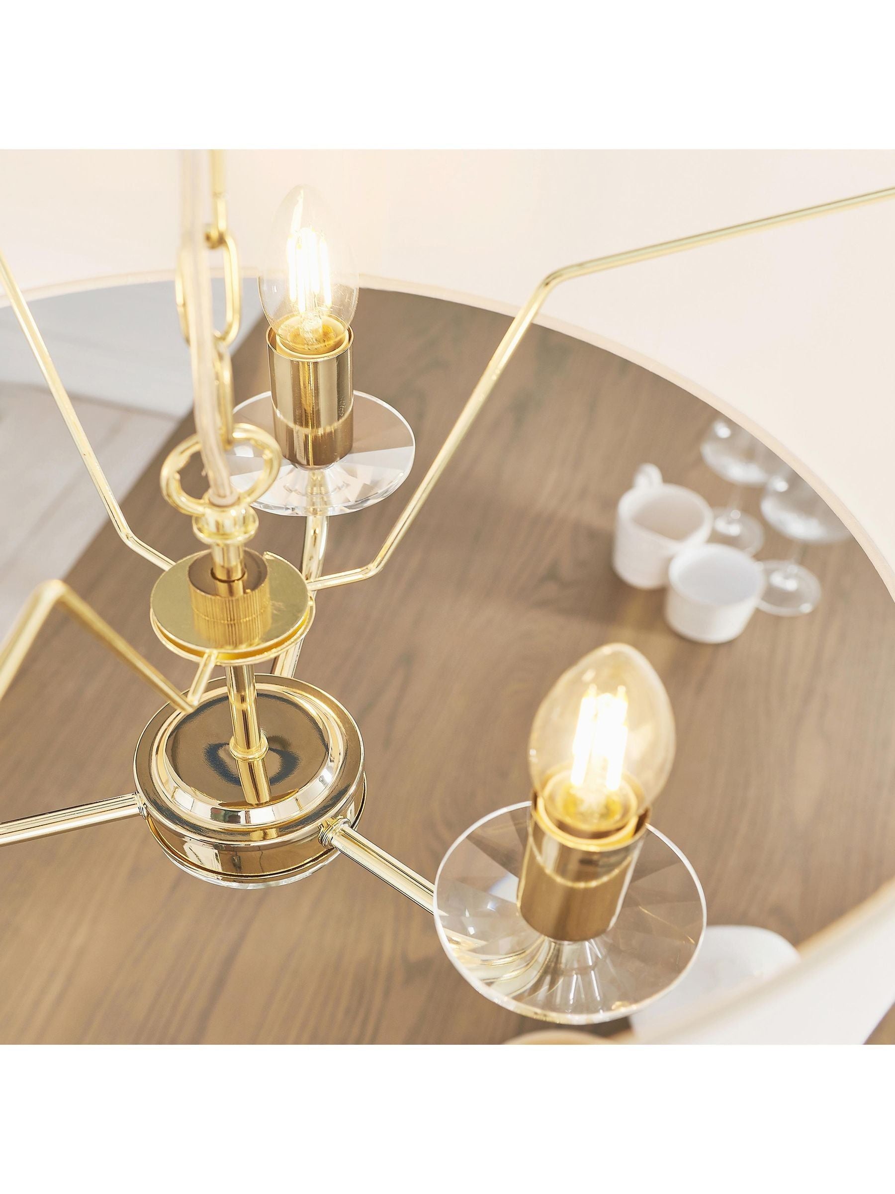 Gallery Home brushed brass 3-light pendant light British product