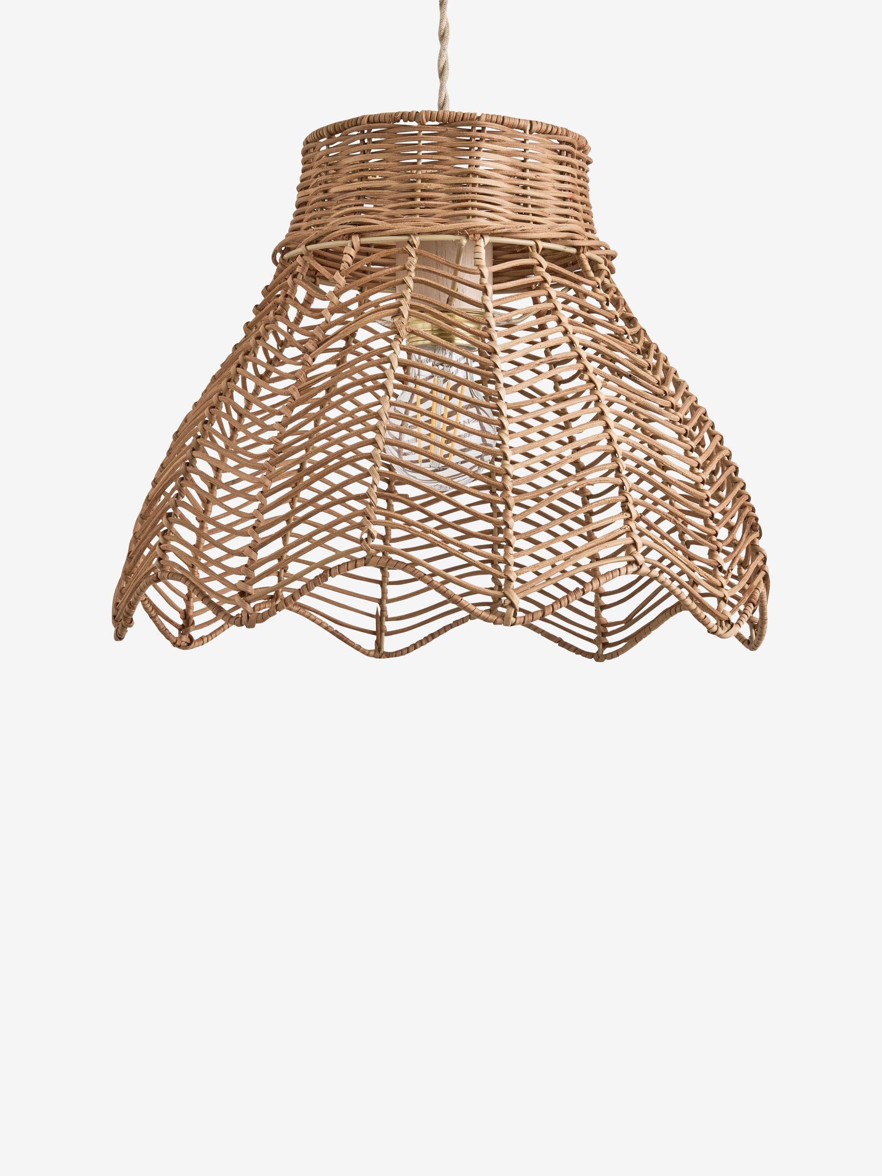 FatFace natural rattan scalloped edge light shade, UK version