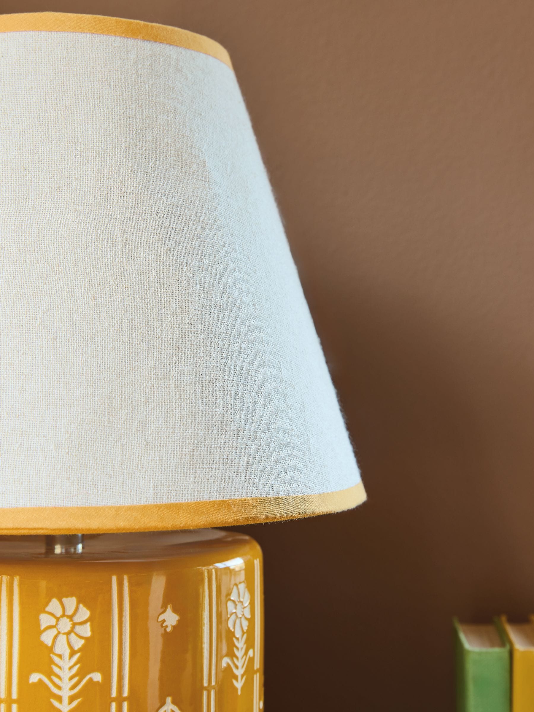 FatFace ochre yellow woodblock print ceramic lamp 40cm - British product