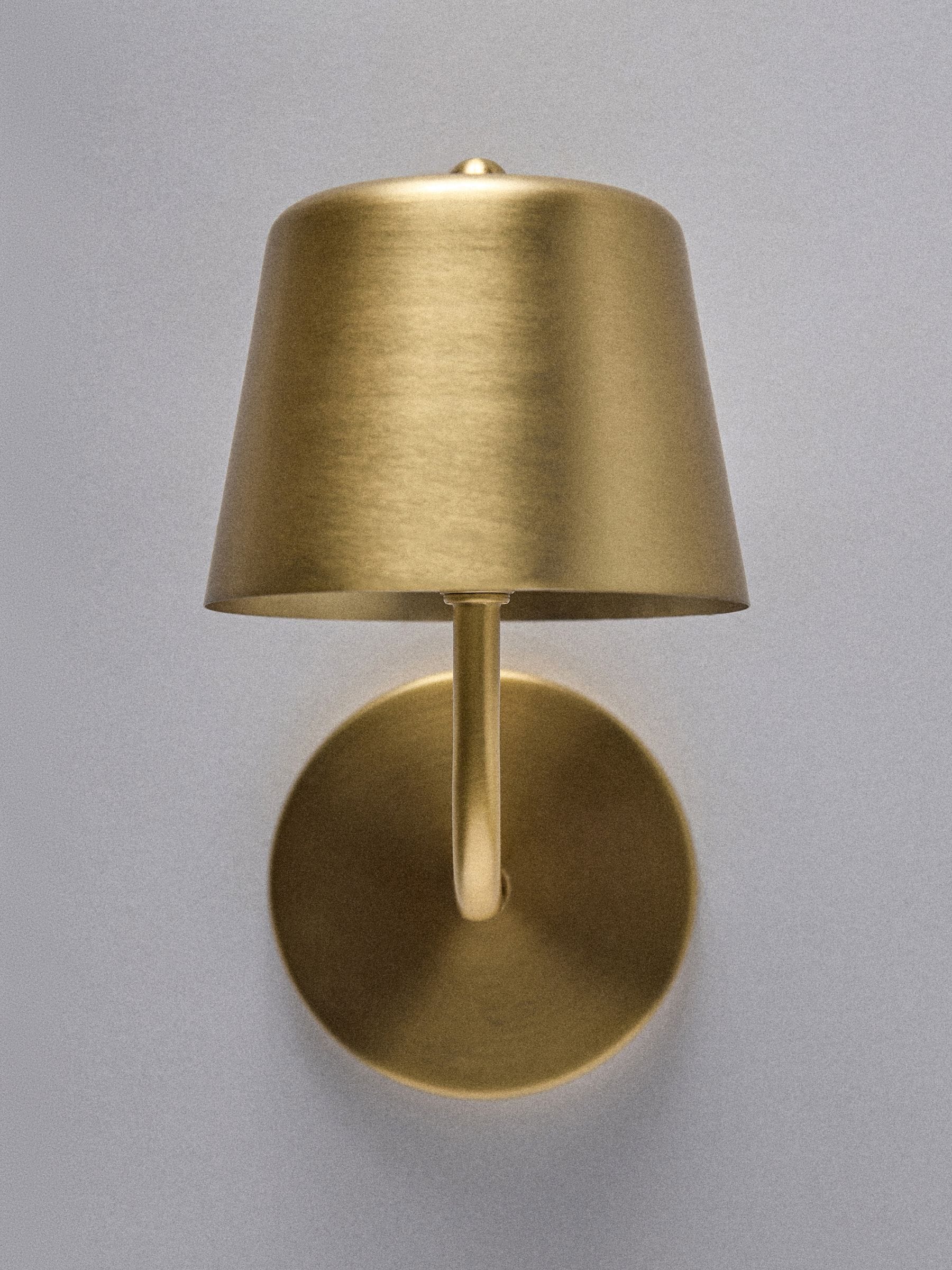 The Set brass rechargeable wall lights 2 pack (British brand)