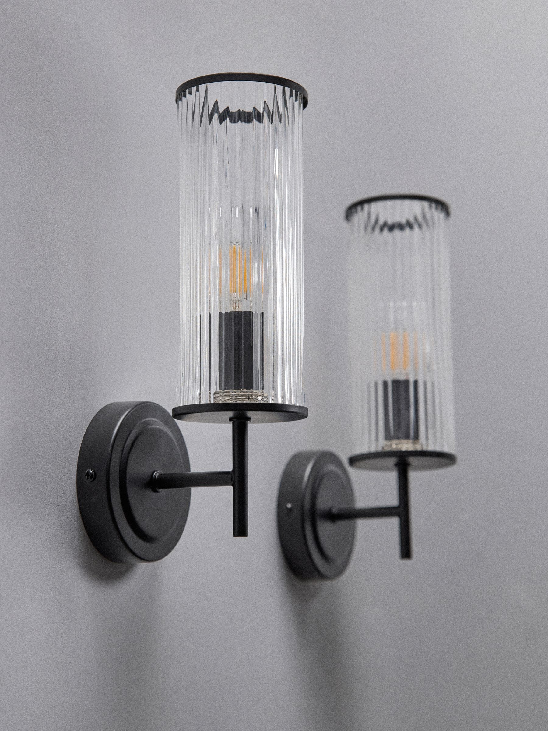 THE SET black ribbed glass wall lights 2-pack - British product