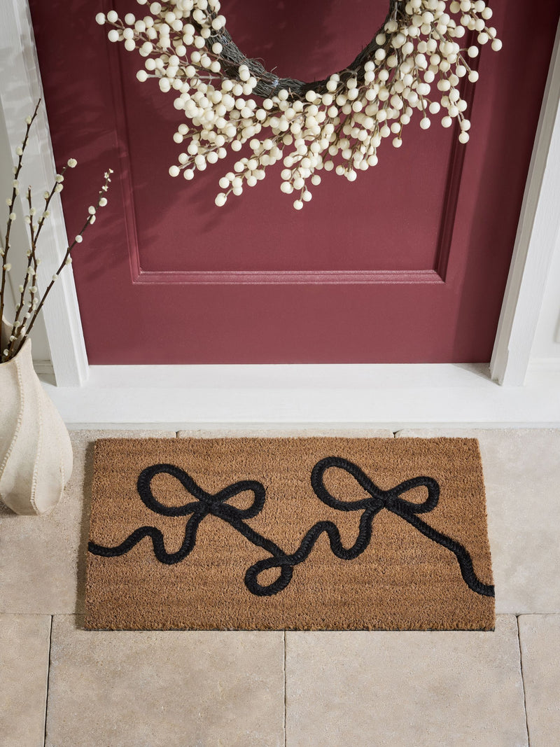 Black braided bow coir doormat, UK version