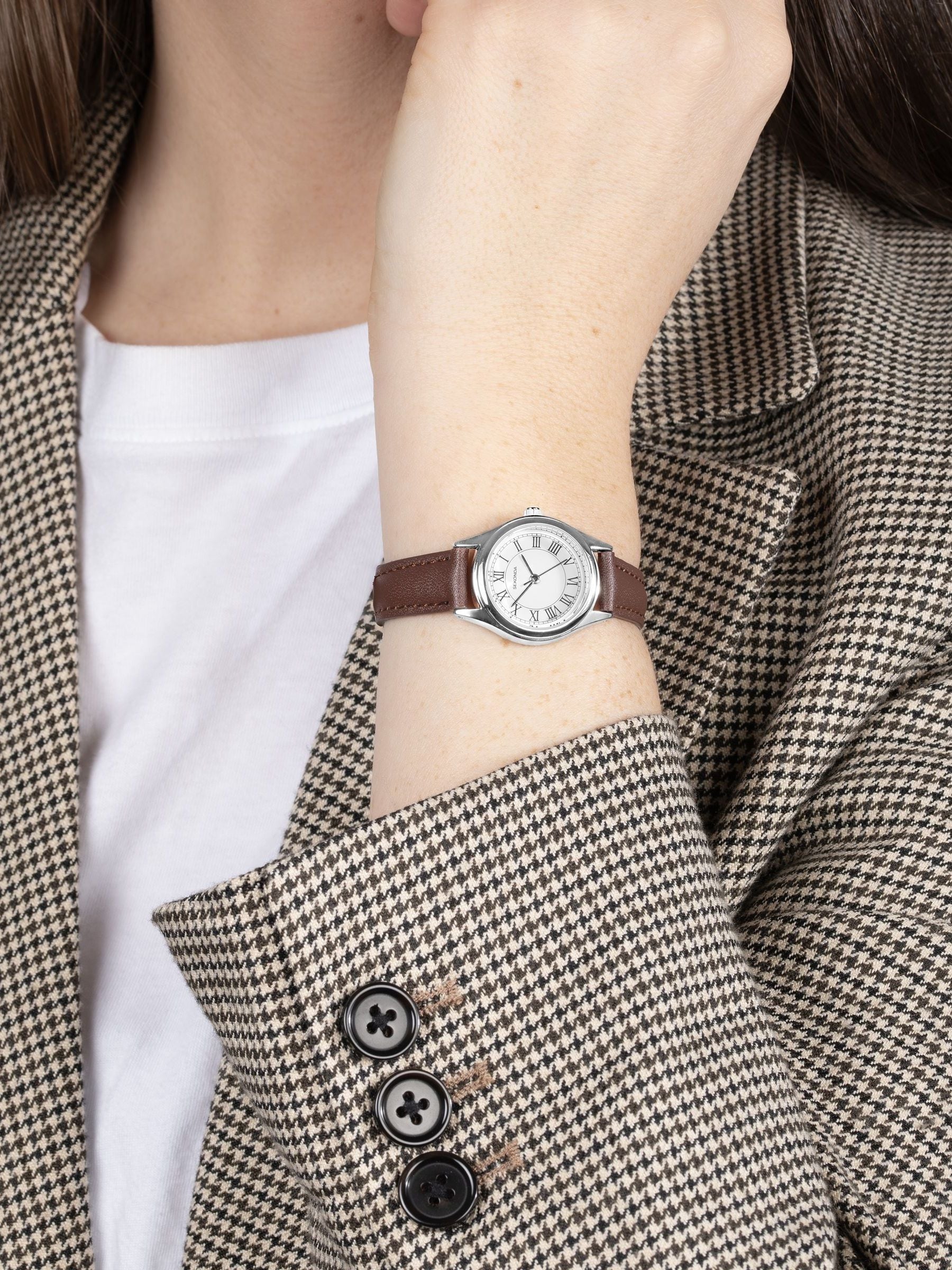 Ladies' Classic Watch with Silver Alloy Case and Brown Leather Strap, 25mm, Water Resistant