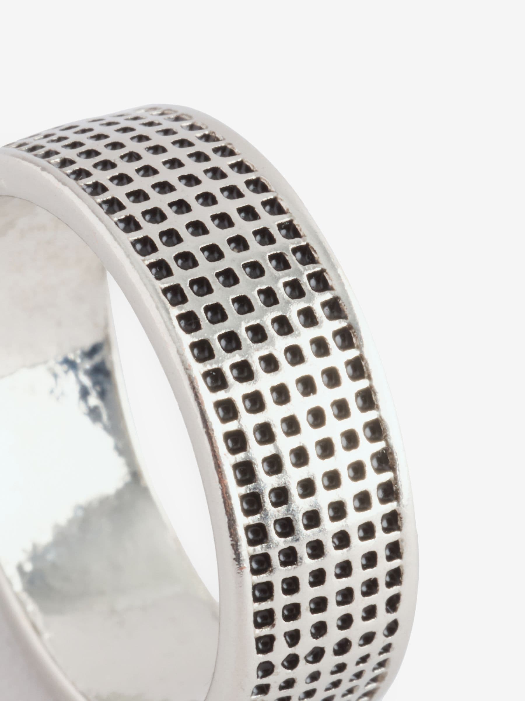 Silver tone checker band ring, UK version