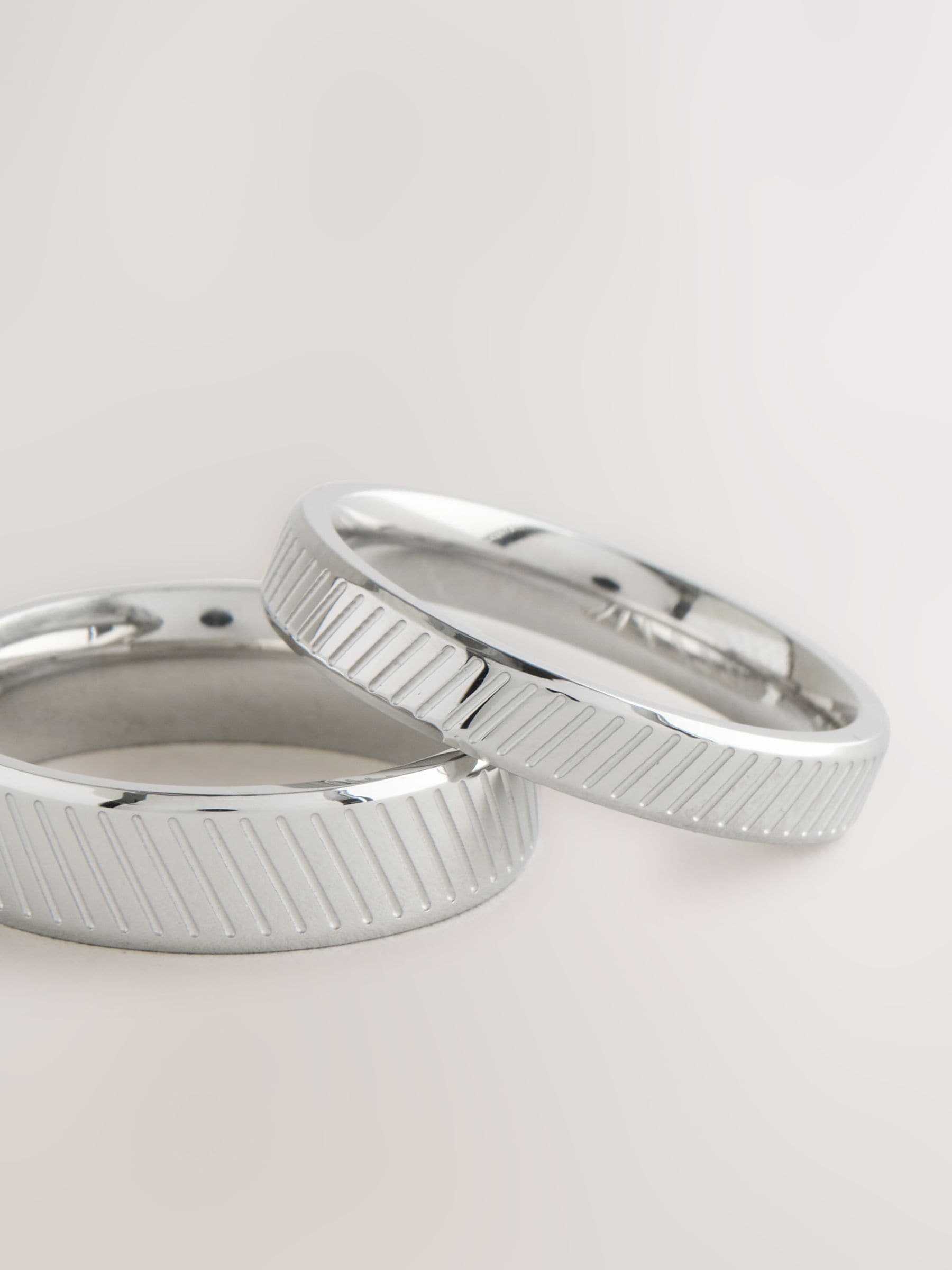 Stainless steel etched band hair bands pack (British brand)
