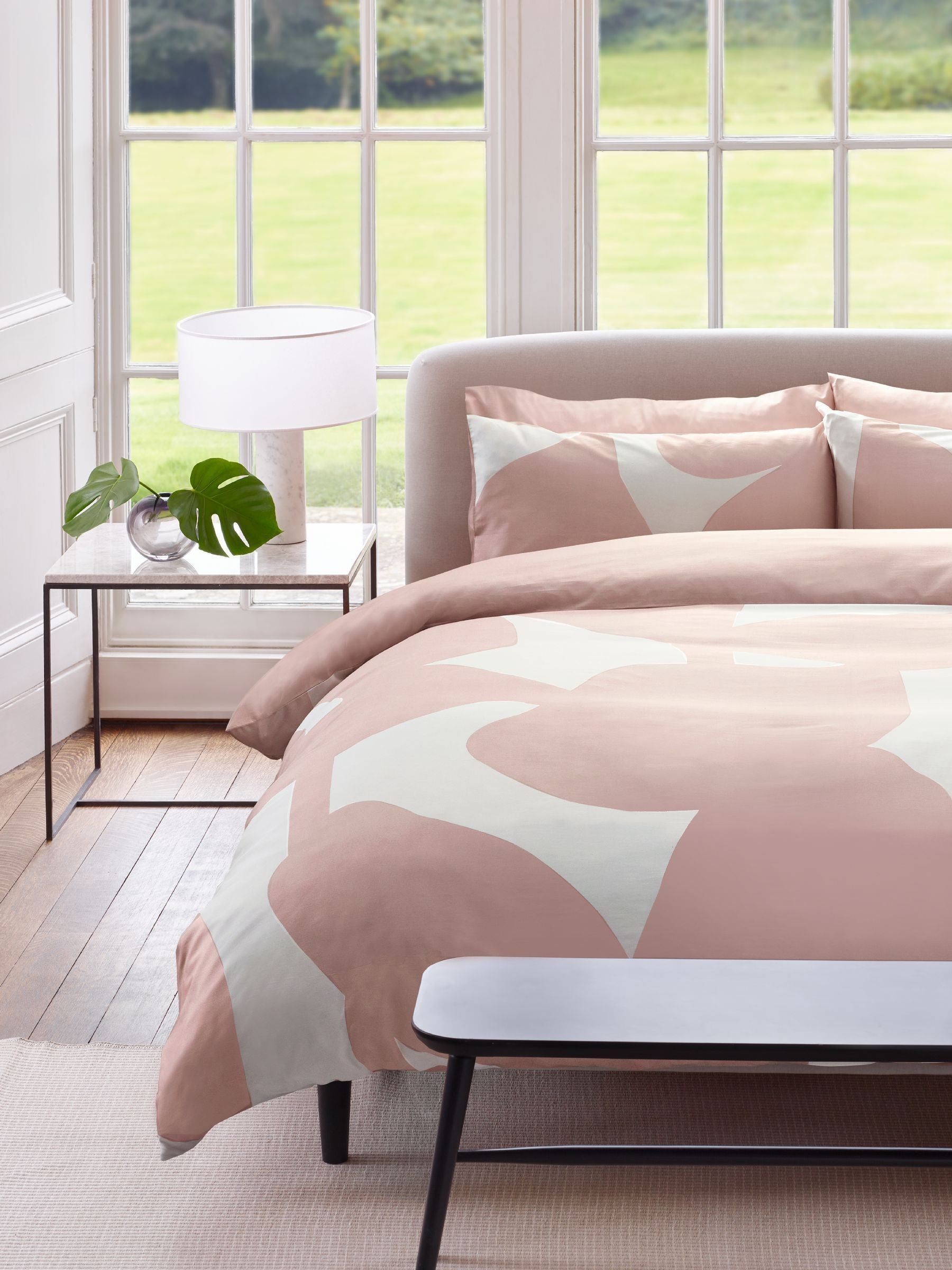 Jasper Conran Pink Floral Leaf duvet set, UK version