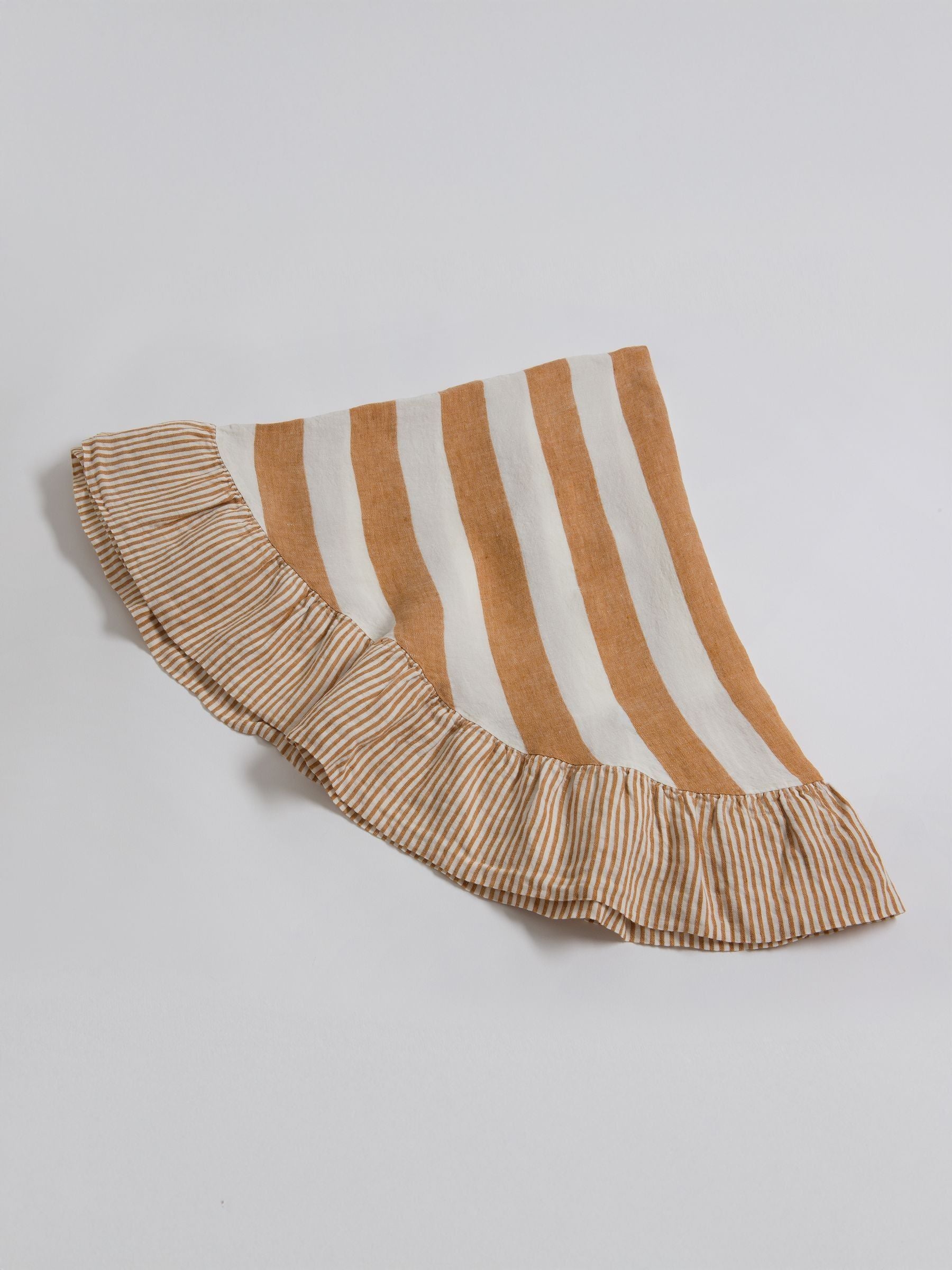 Secret Linen Store Amber Wide Stripe linen table cloth 180cm (British brand)