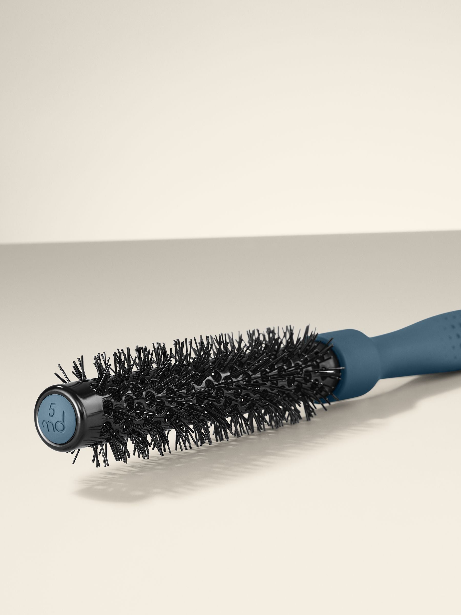 MD London blow dry radial brush size 5 - British product