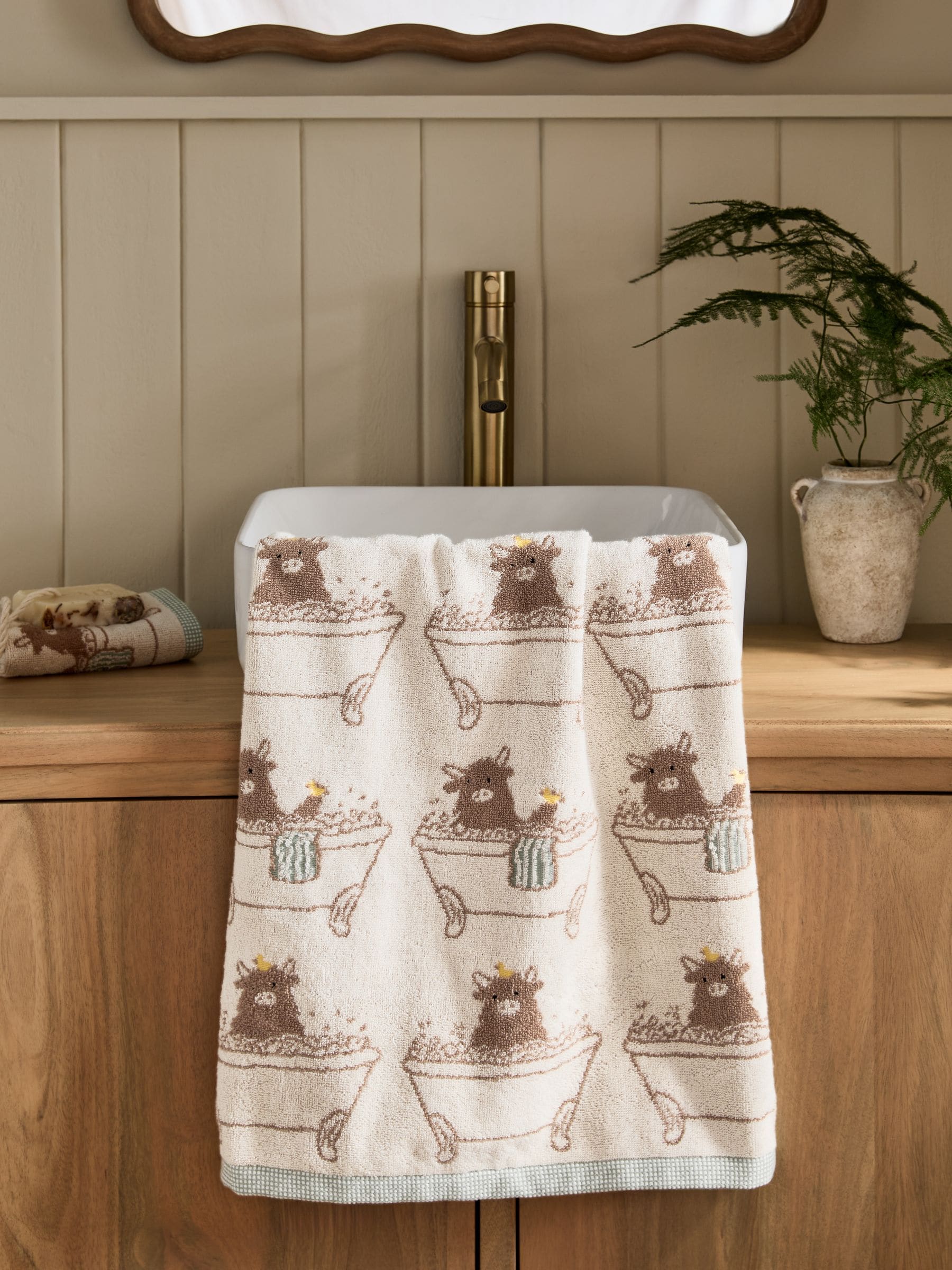 Natural Hamish the Highland Cow towel 100% cotton - British product