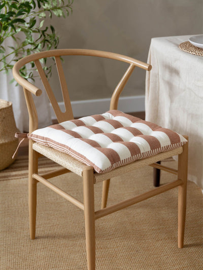 وسائد مقاعد قطنية مخططة Hayle من Yard Pecan، عبوة من 2، 40 سم × 3 سم من Next - اشترِ عبر الإنترنت من McGrocer