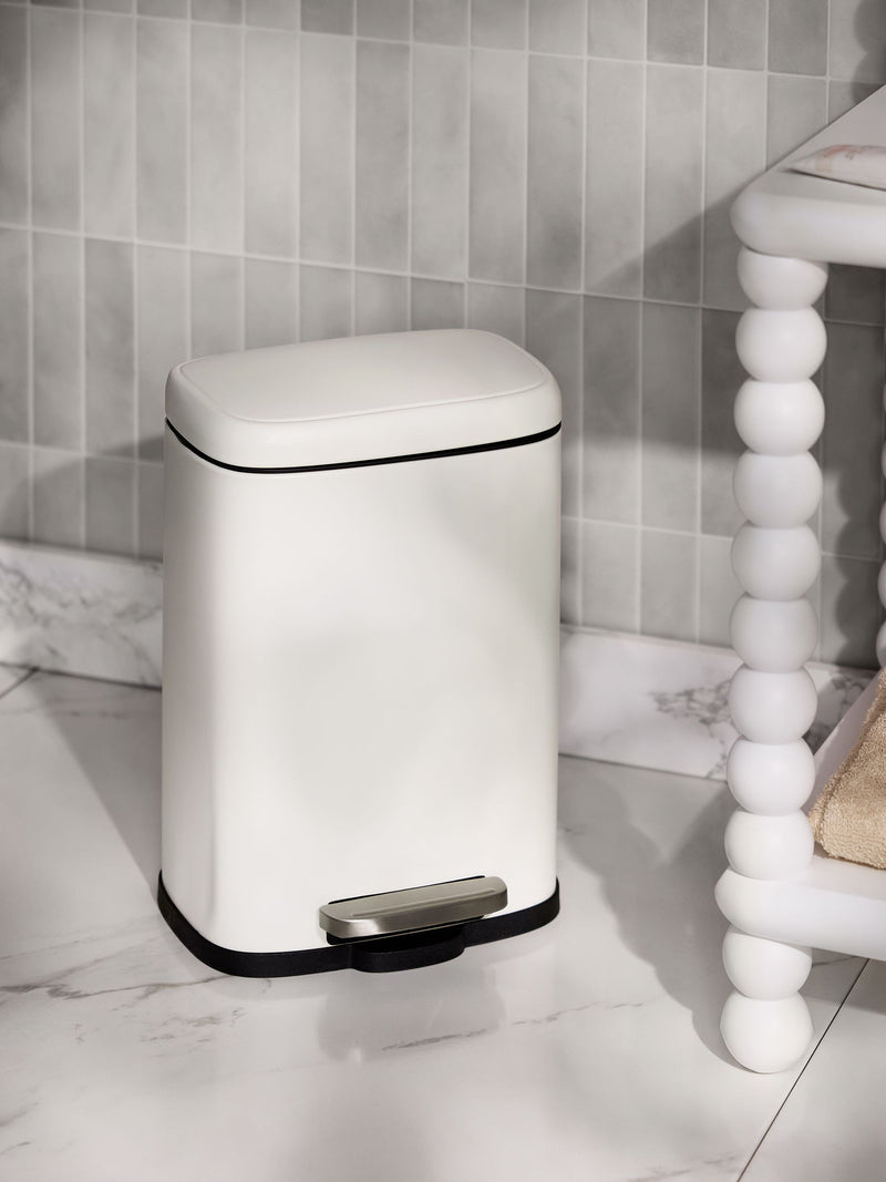 White Soft Close 5 Litre Pedal Bin