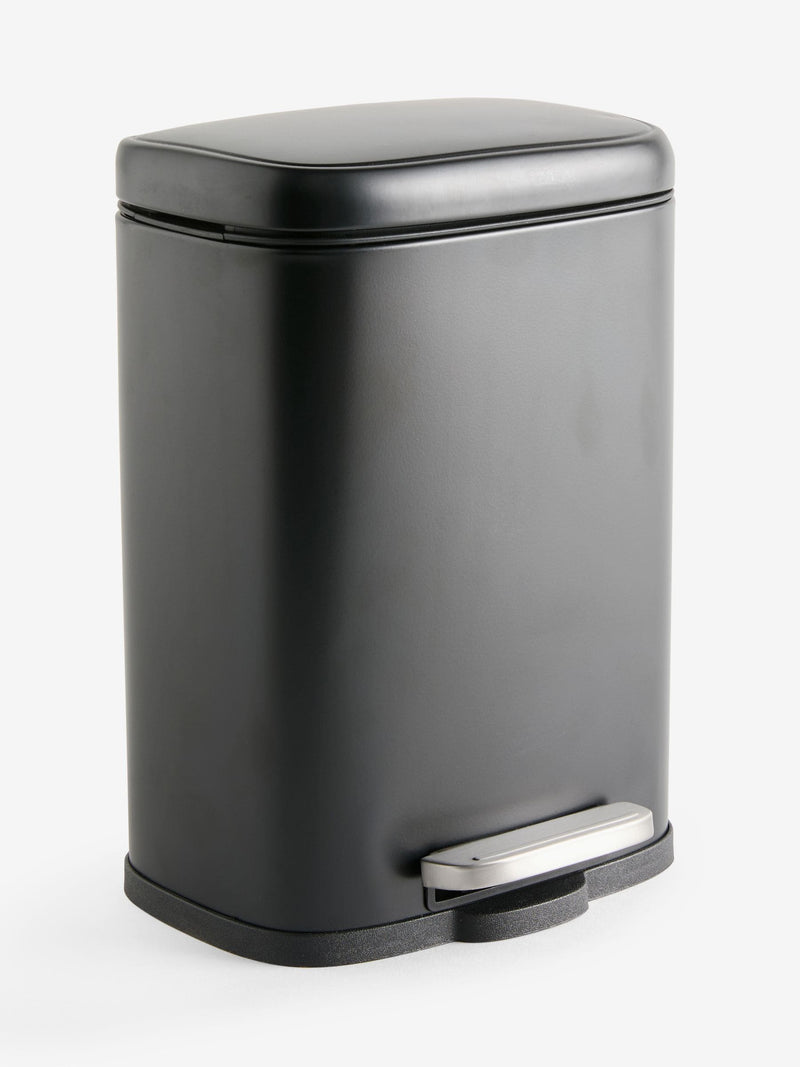 Black soft close pedal bin 5 litre (British brand)