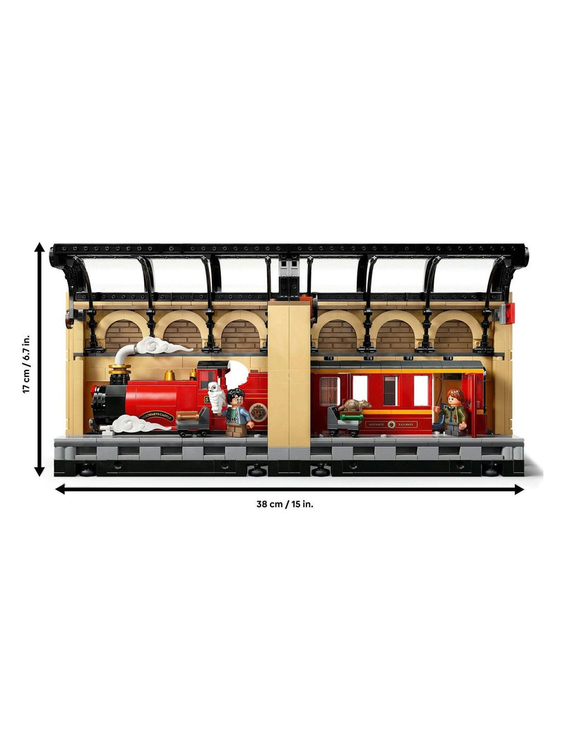 LEGO Harry Potter Hogwarts Express book nook toy set, UK version