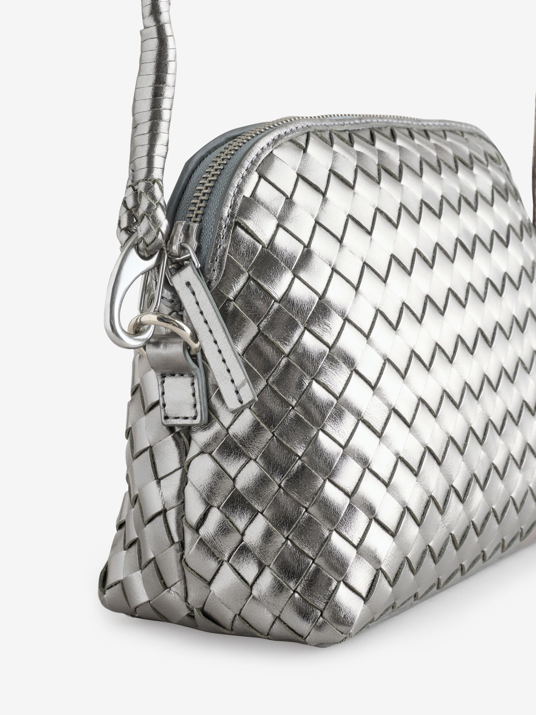 Dragon Diffusion Silver Chunky Fellini pochette bag, UK version