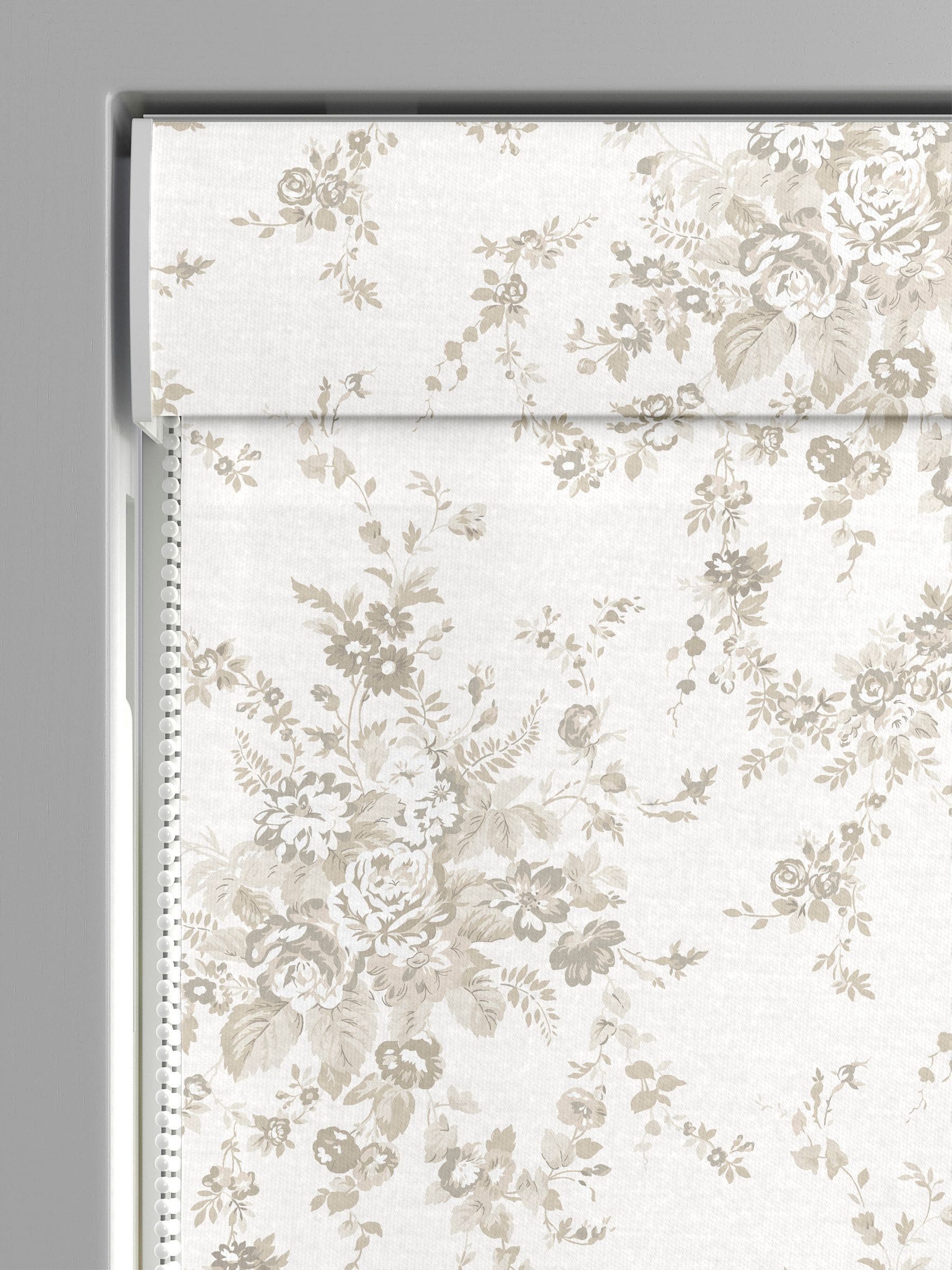 Shabby Chic Roman blind Warm Natural Garden Floral (British brand)