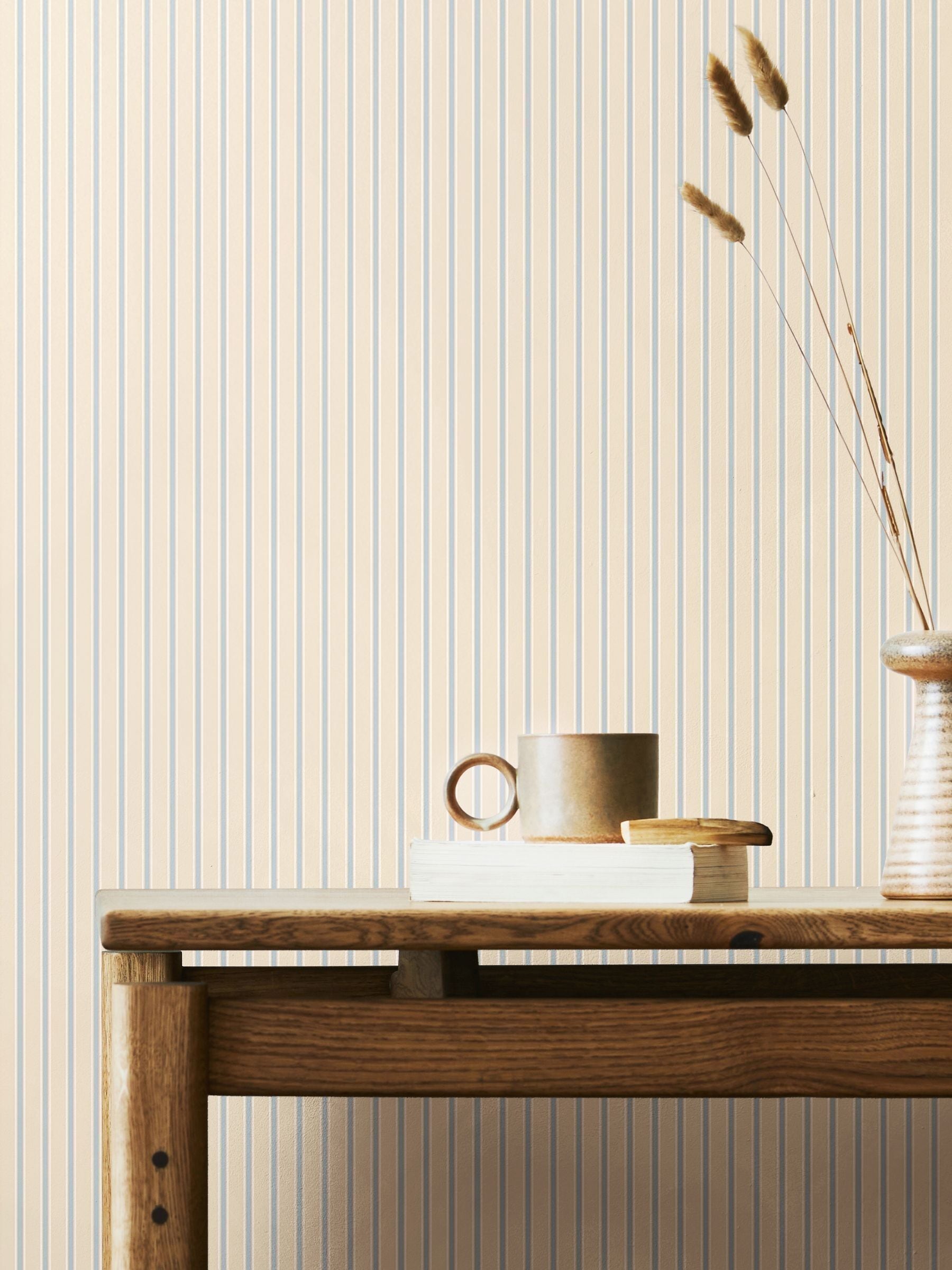 Hoopla Walls Wedgewood Blue Chalk Stripe wallpaper 10m - British product