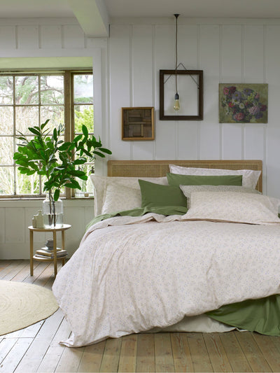 Piglet in Bed Spring Sprig Cotton Flat Sheet