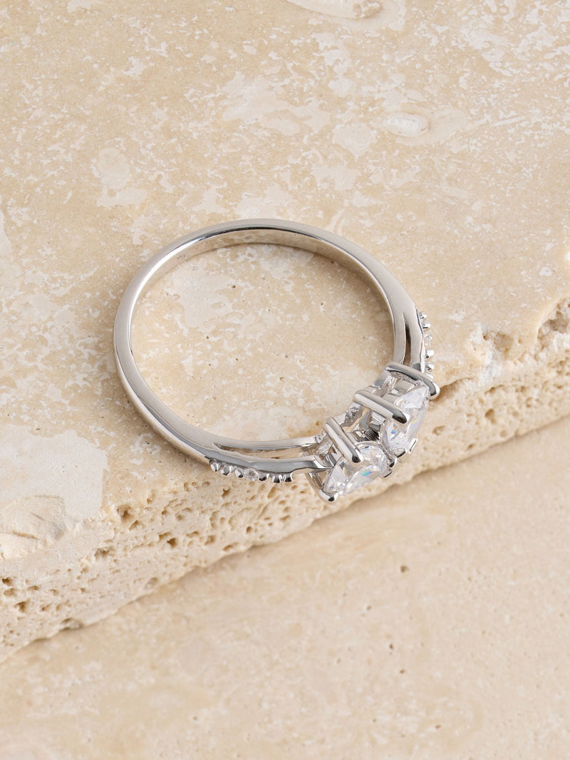 Sterling silver intertwining heart ring, UK version
