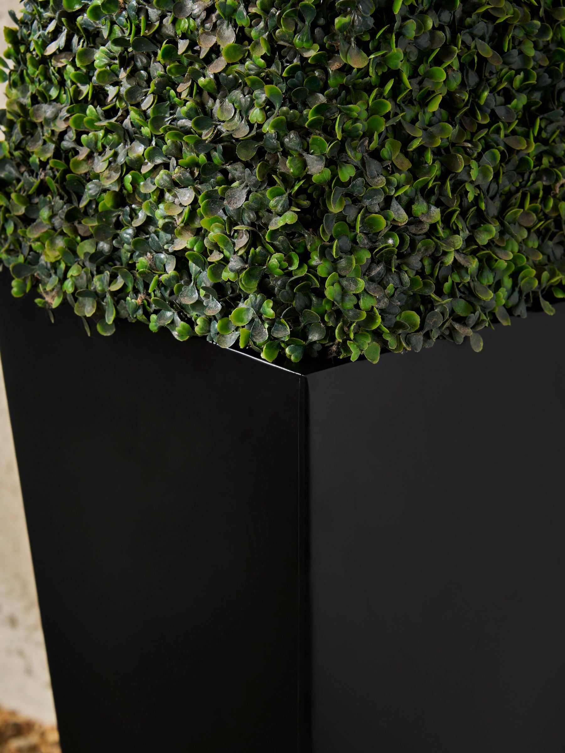 Set of two black metal outdoor planters 60cm - British product