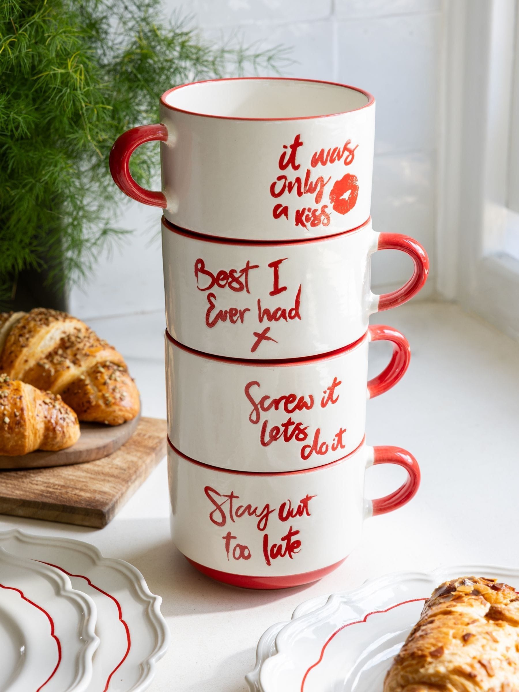 Rockett St George set of 4 red cream lipstick stacking mugs 7cm, imported from the UK