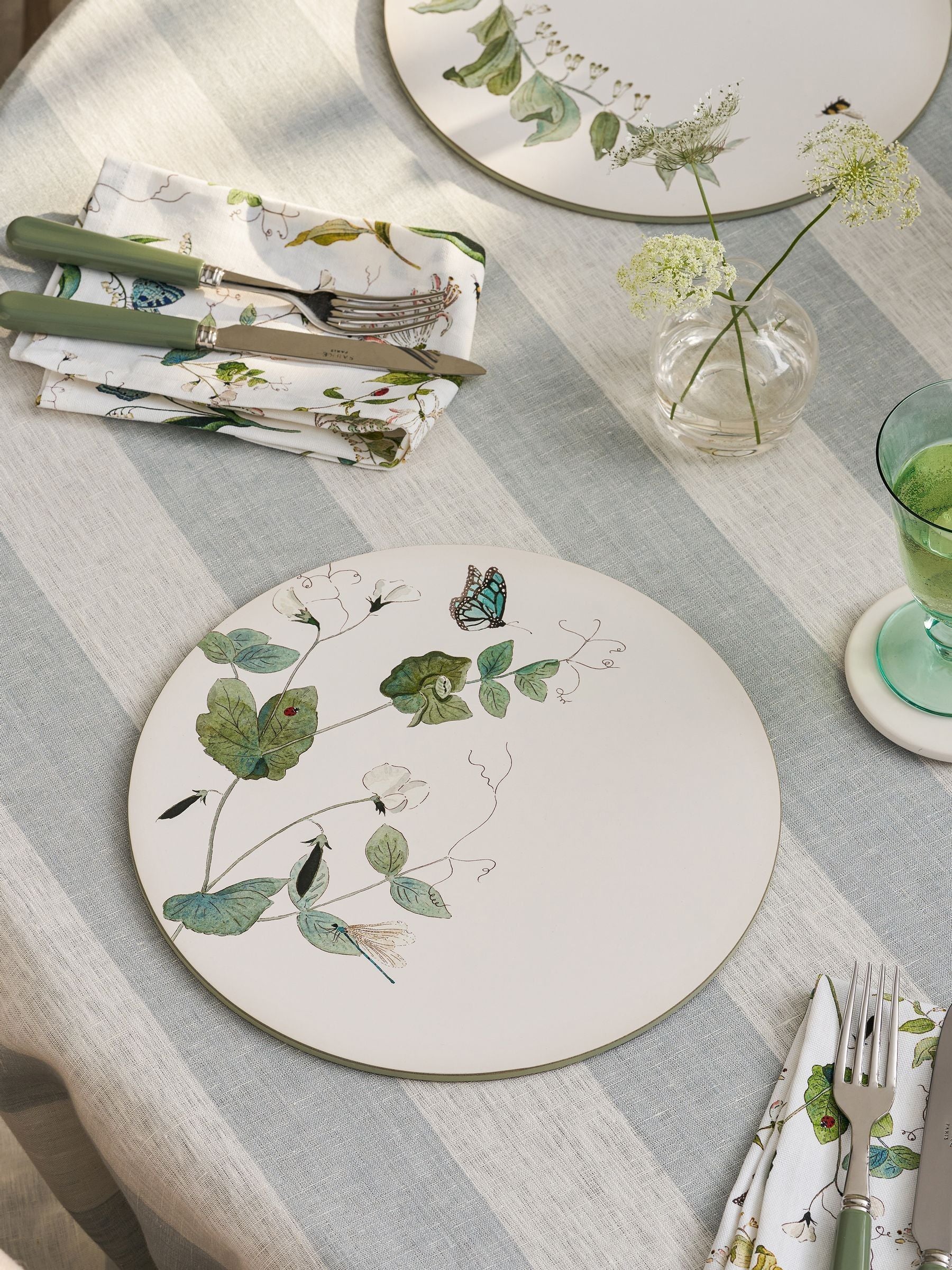 Sophie Allport placemats wild floral print 29cm, imported from the UK