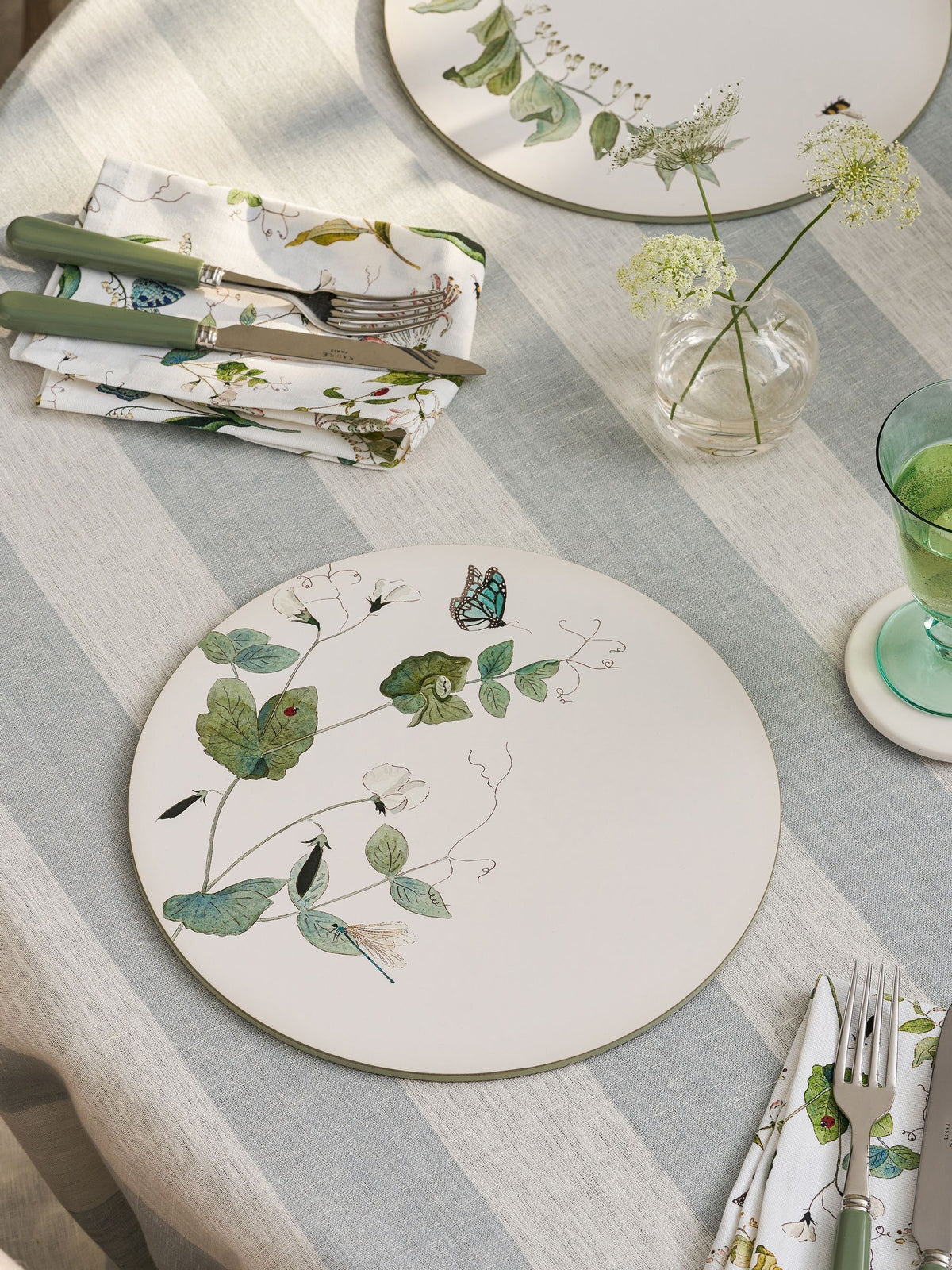 Sophie Allport placemats wild floral print 29cm, imported from the UK