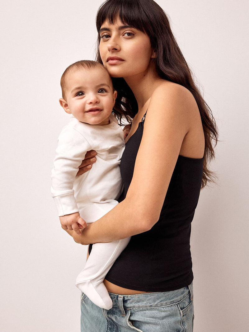 Black nursing vest anti leak cups, UK version