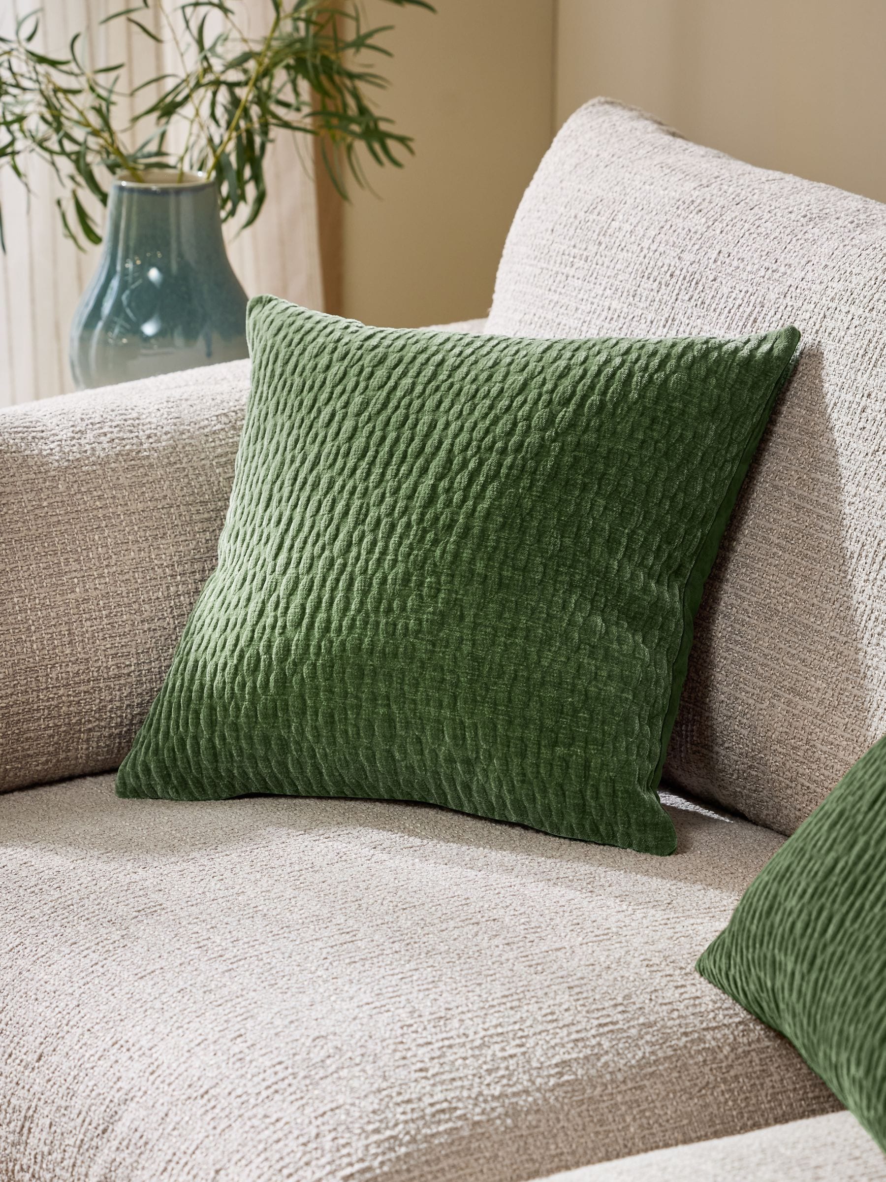 Green 43 x 43cm Chenille Pebble Cushion