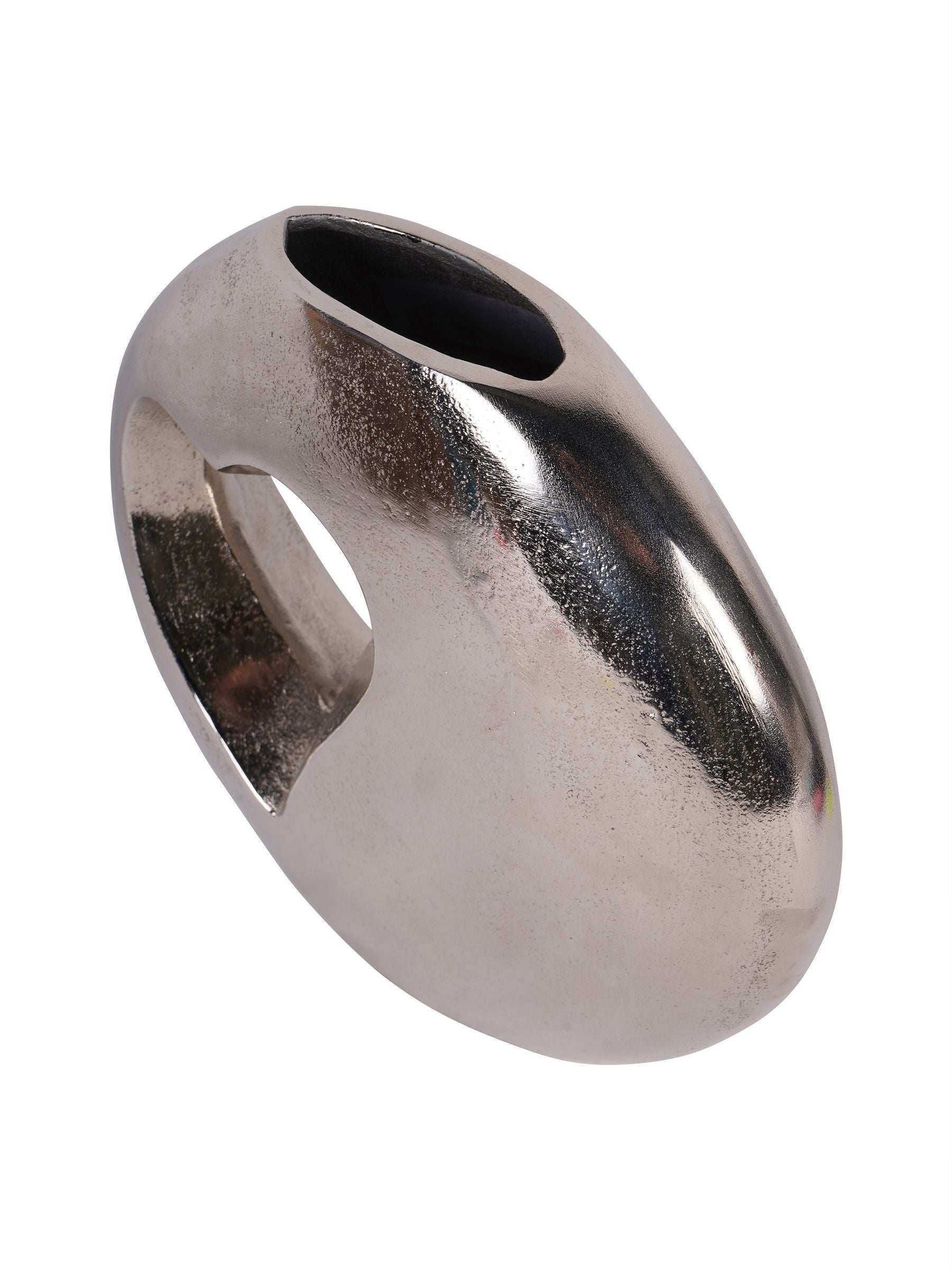 Libra Interiors Silver Esme Heart Cast Aluminium Vase 24cm, UK version