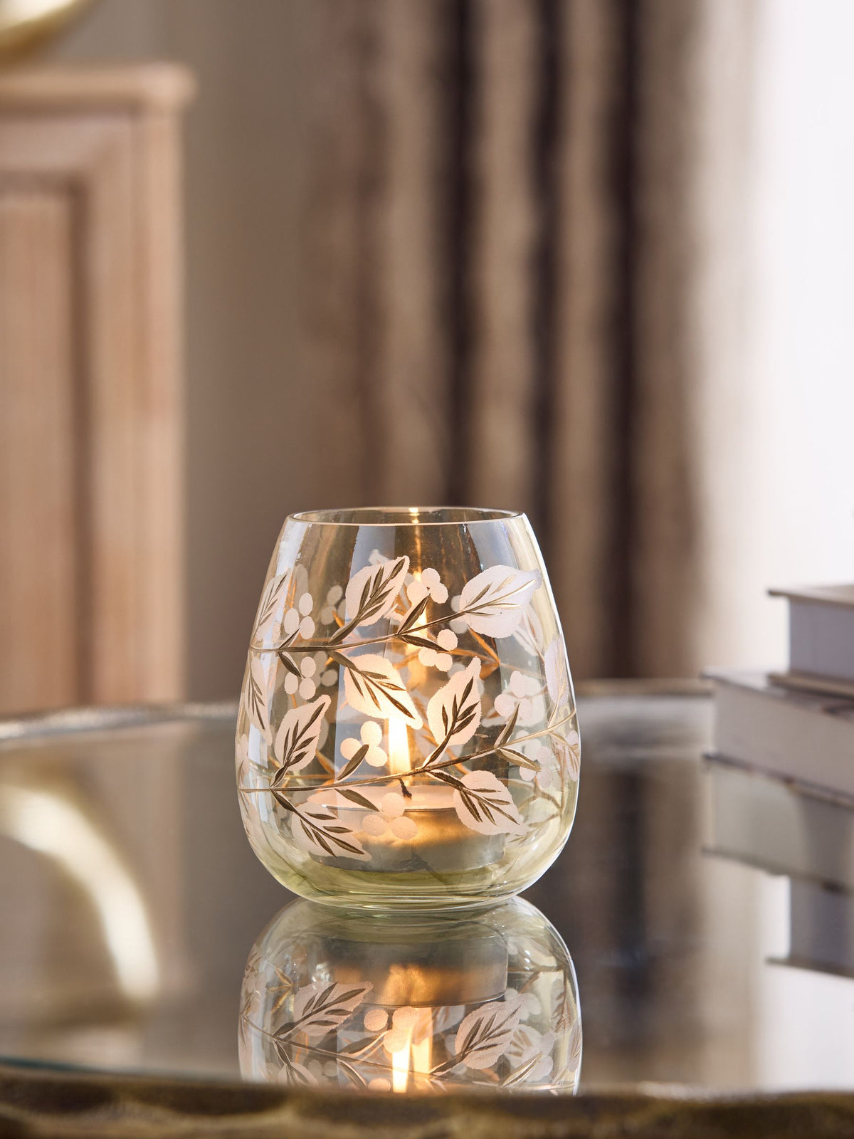 Glass tealight holder with gold etched leaf pattern 11.5cm, UK version