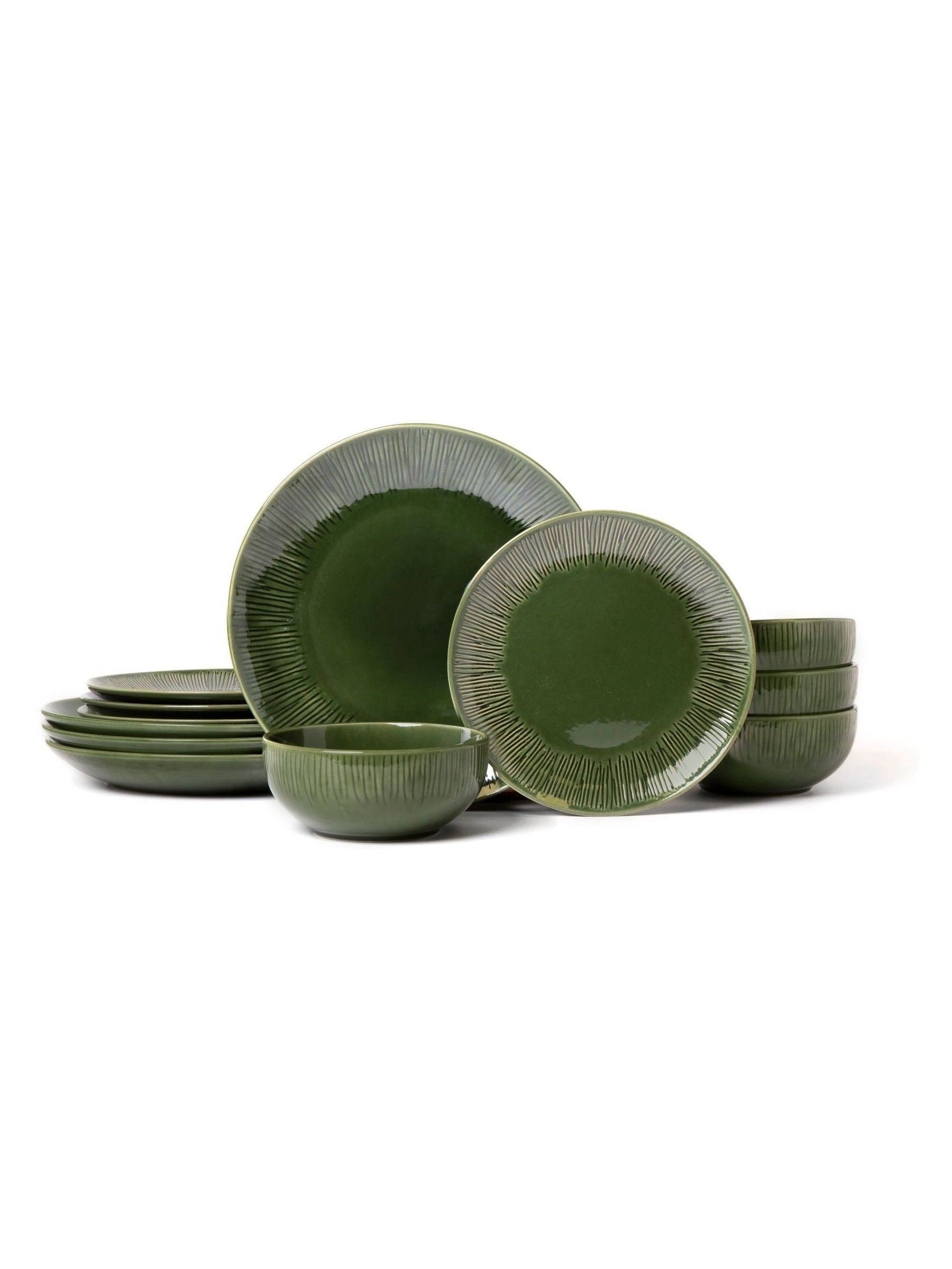 Mikasa Green Jardin ceramic dinner set 12 piece, imported from the UK