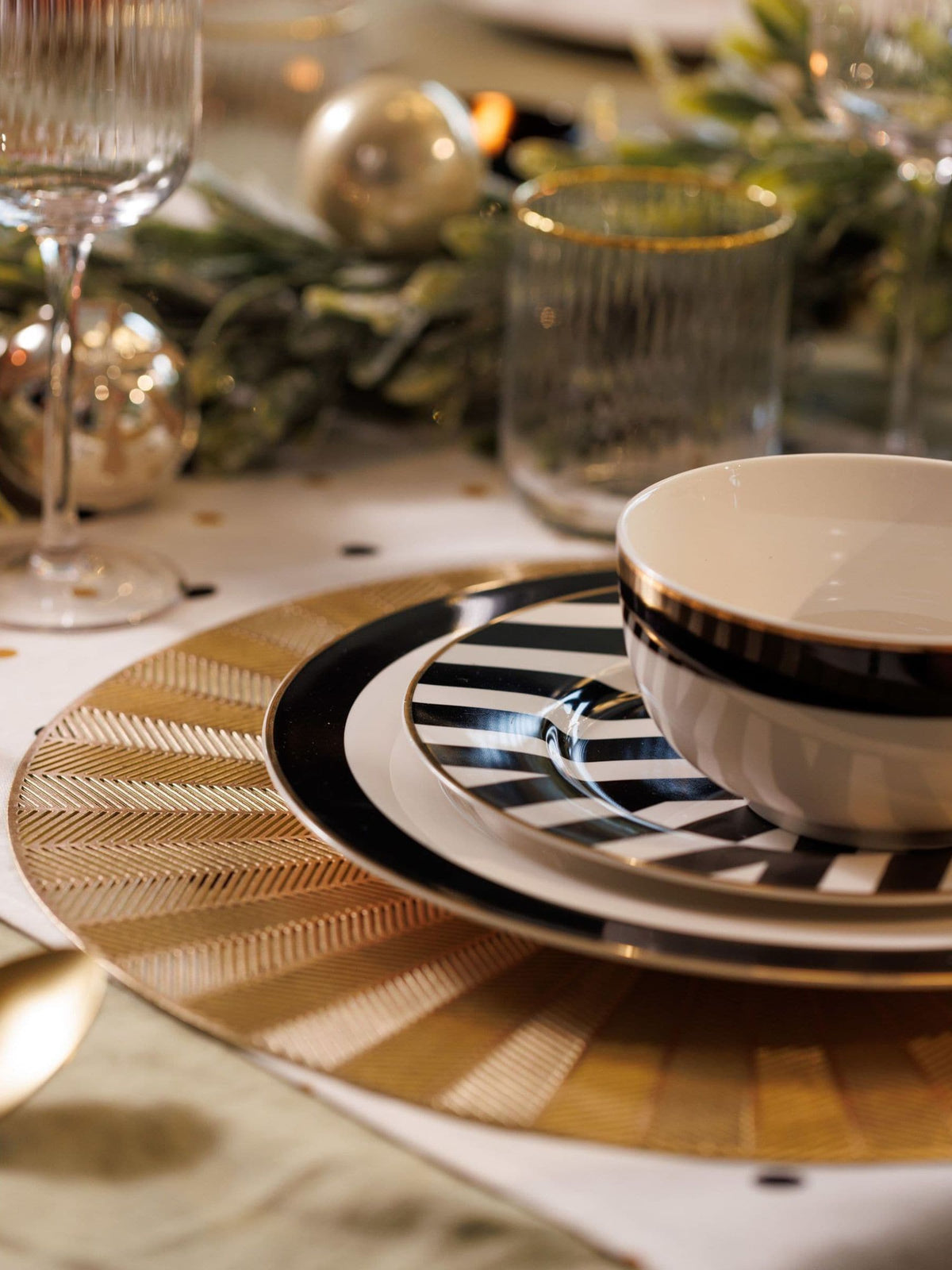 Mikasa white Luxe Deco china dinnerware set 12 piece, imported from the UK