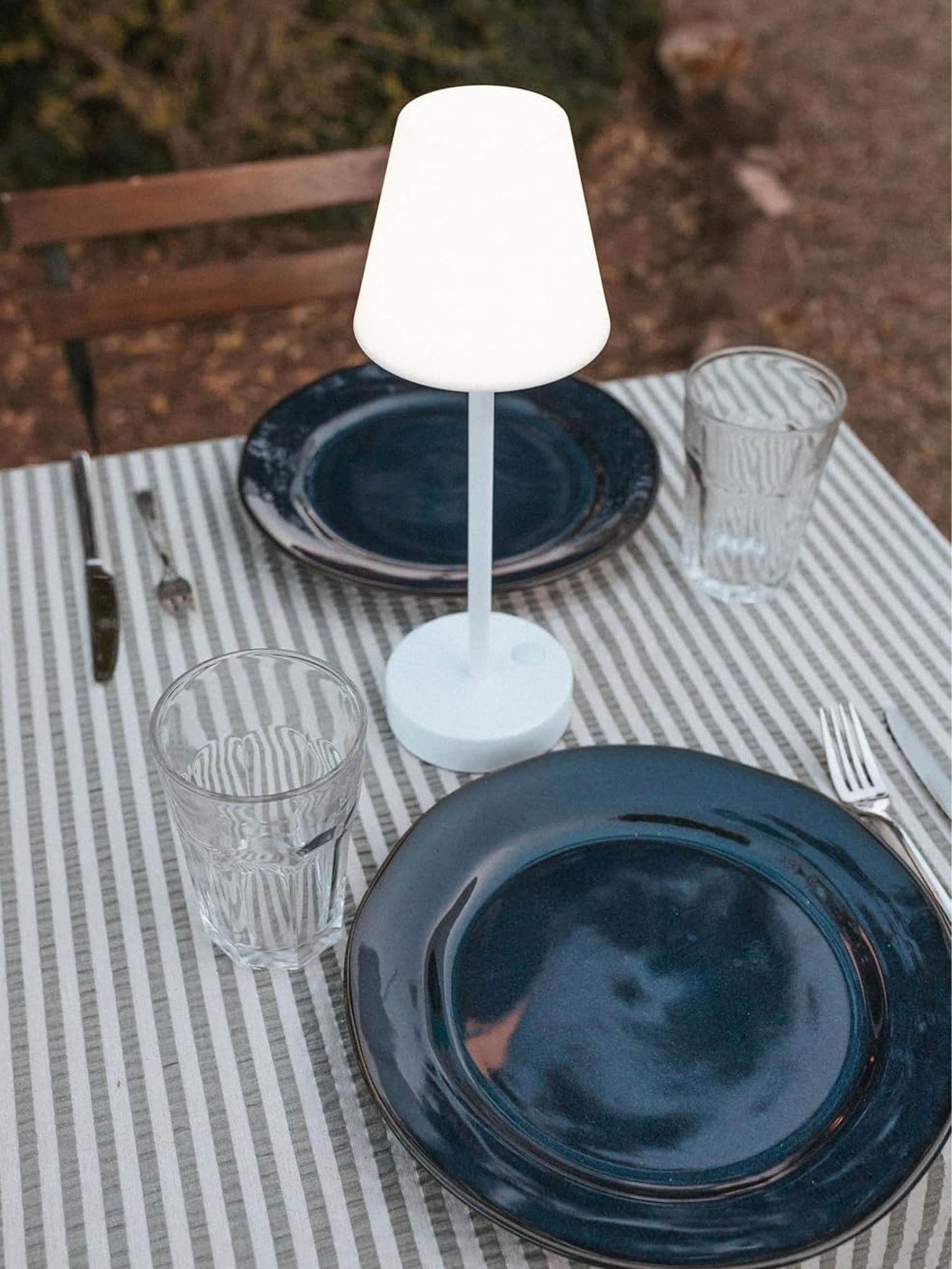 New Garden Lola Slim 30 table lamp white, imported from the UK