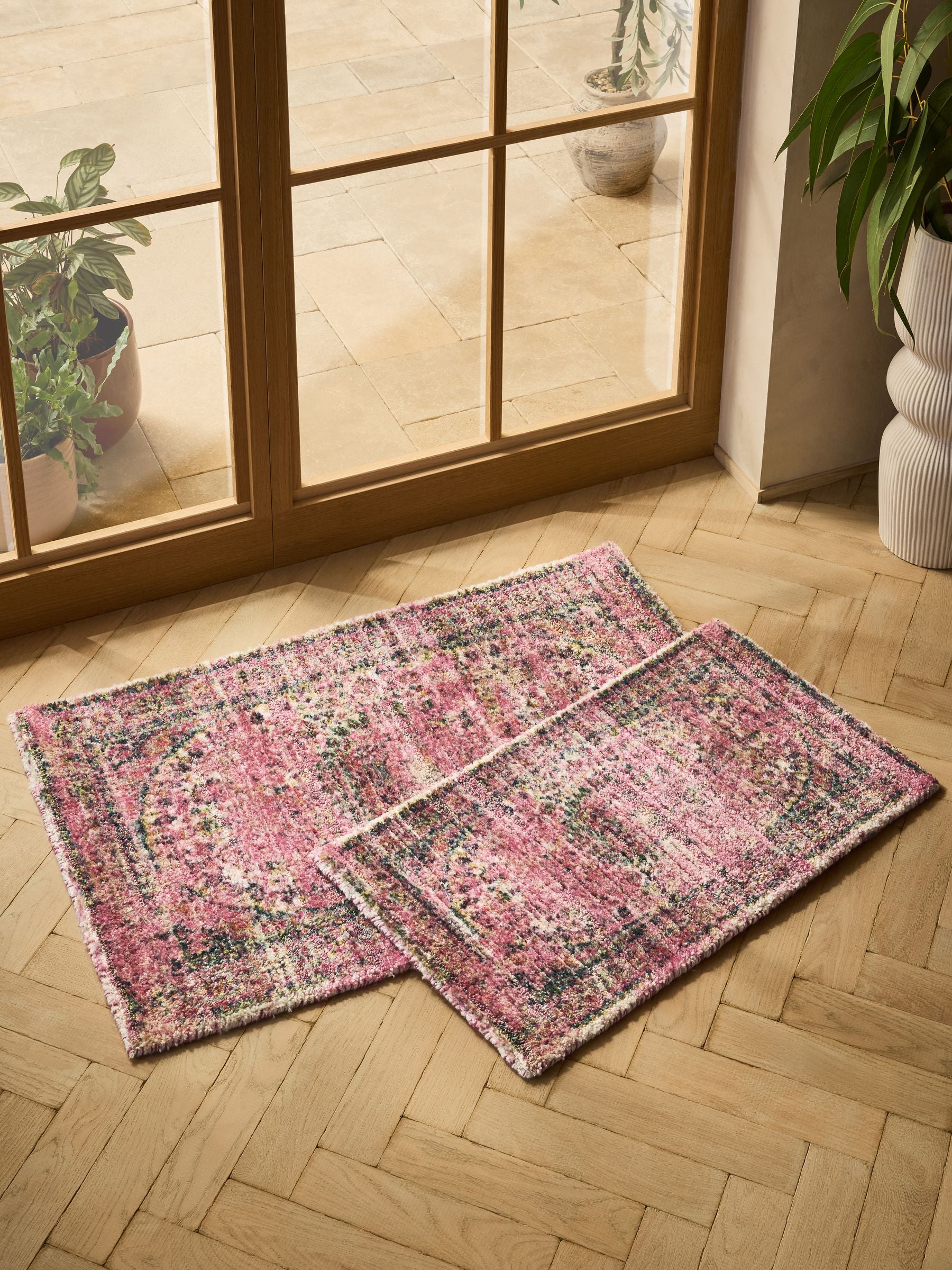 Pink Emporium Oriental doormat with vintage effect - British product