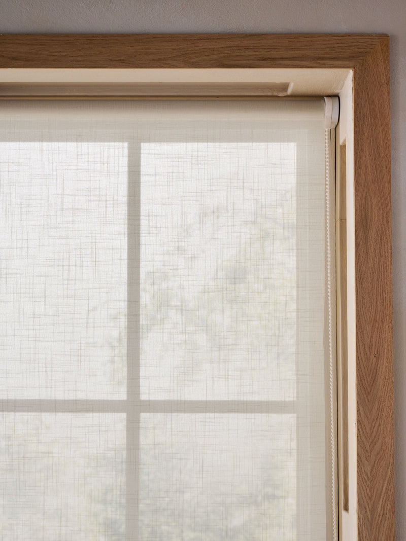 Natural sheer roller blind 100% polyester (British brand)