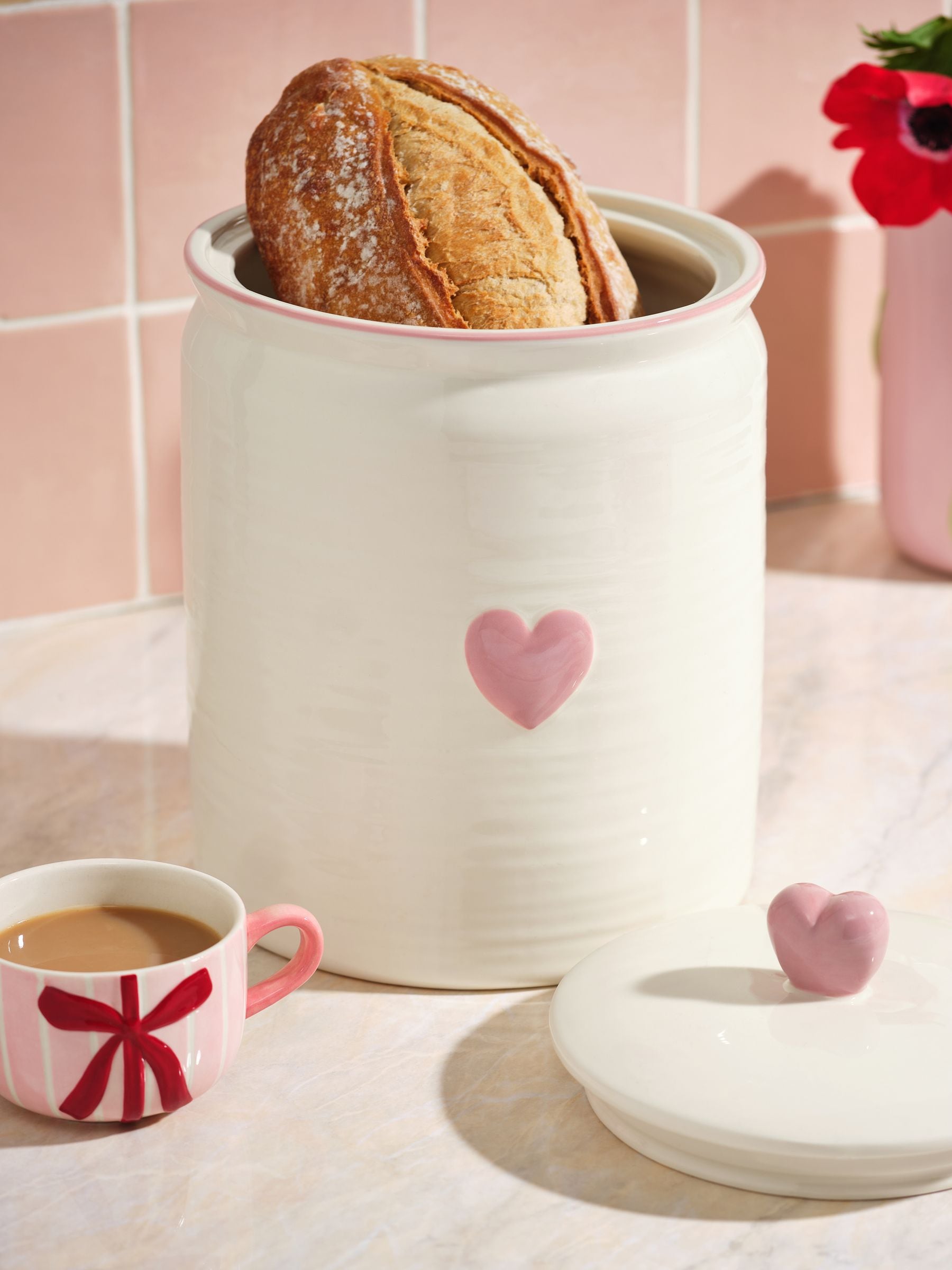 Pink Heart ceramic bread bin with heart handle (British brand)