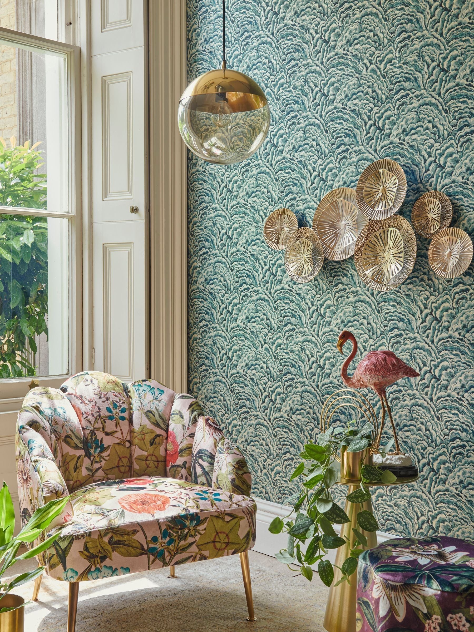 Clarke & Clarke Noir Gilver Lumino Exotica 2 Wallpaper 10m