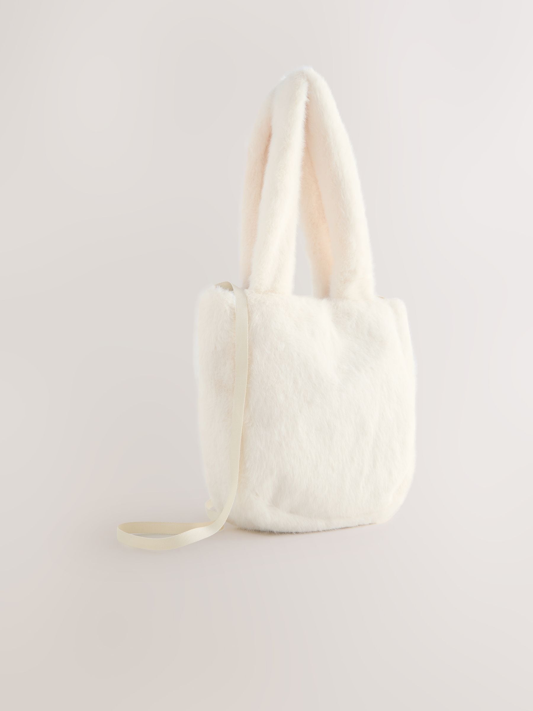 Cream fur bucket bag polyester accessory (British brand)