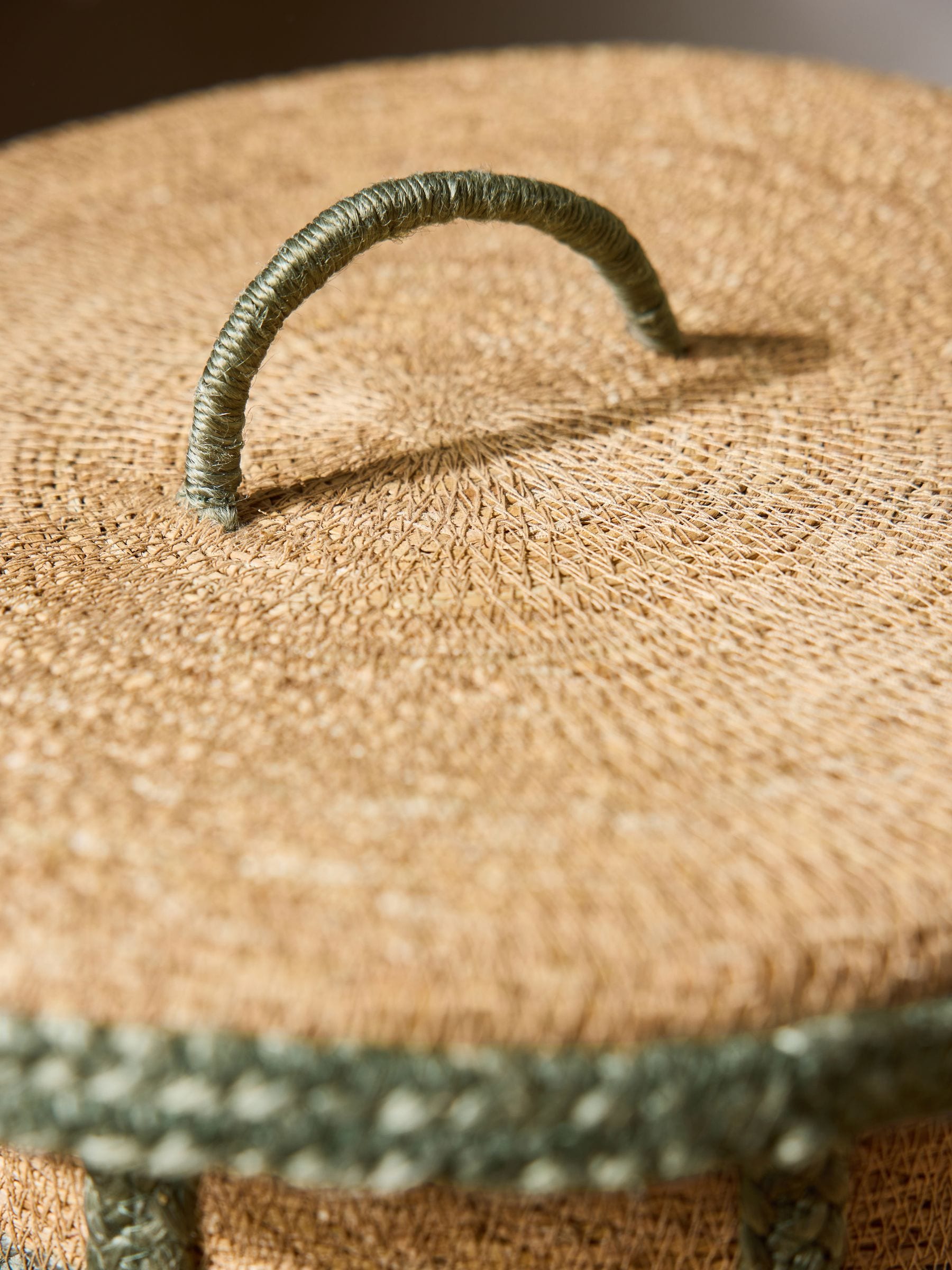Seagrass laundry basket sage green check with lid and handles, imported from the UK