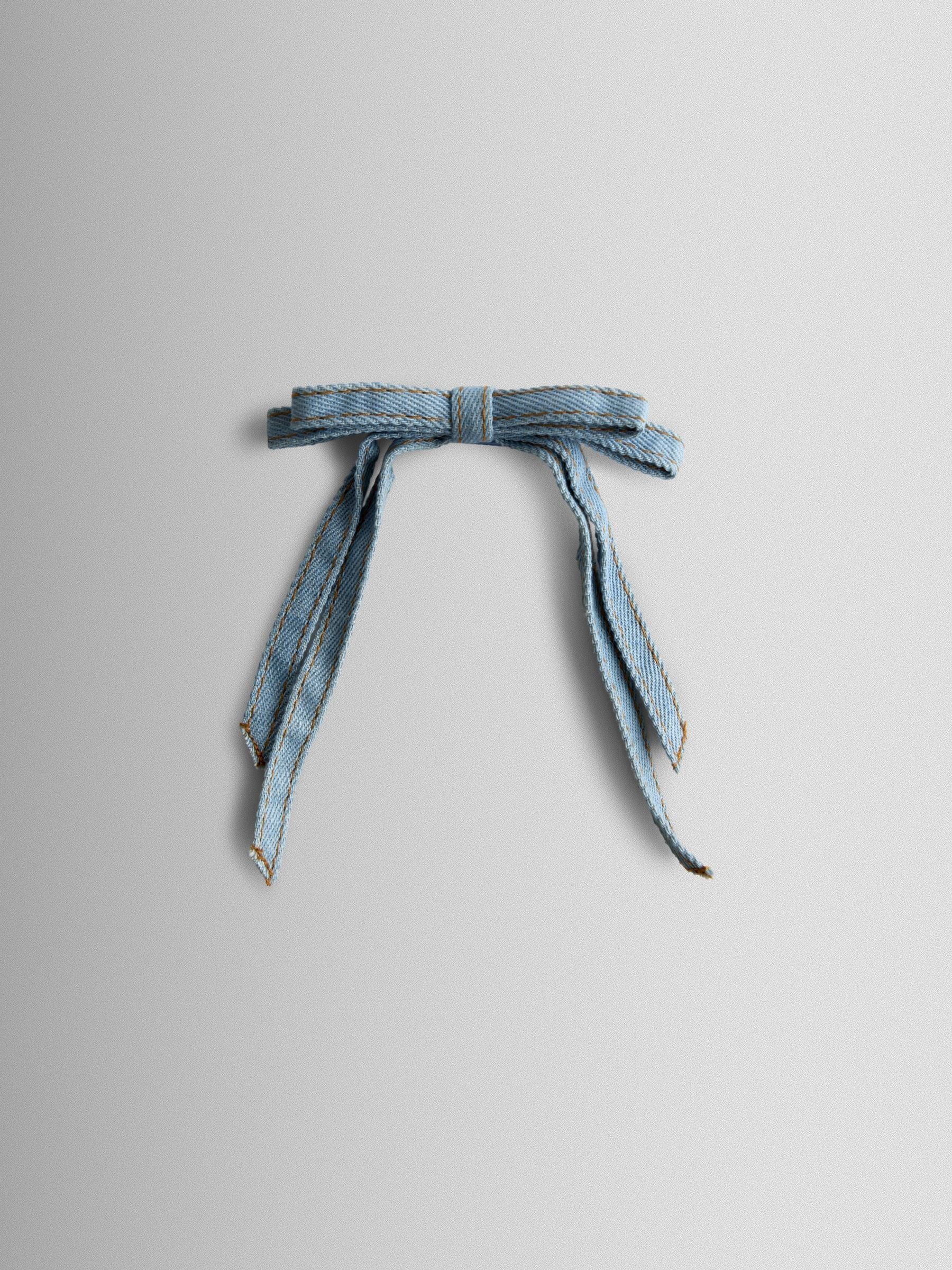 JoJo Maman Bébé blue denim bow hair clip, UK version