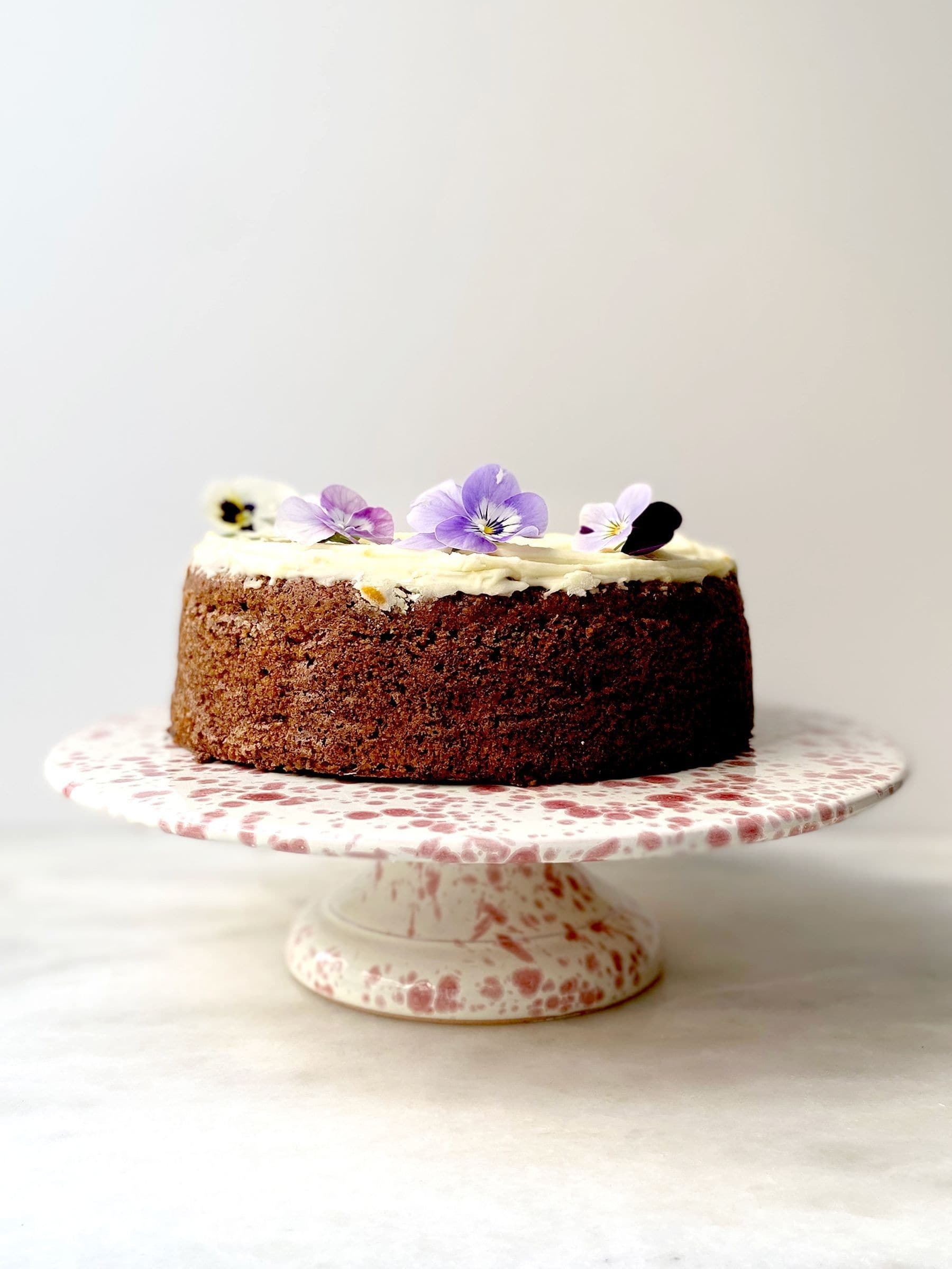 Hot Pottery Cranberry Splatter Cake Stand