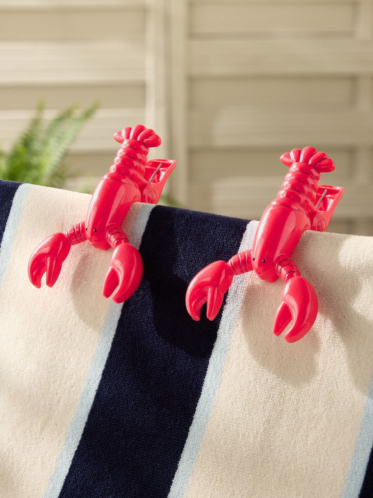 Red Lobster Beach Towel Clips 2 Pack