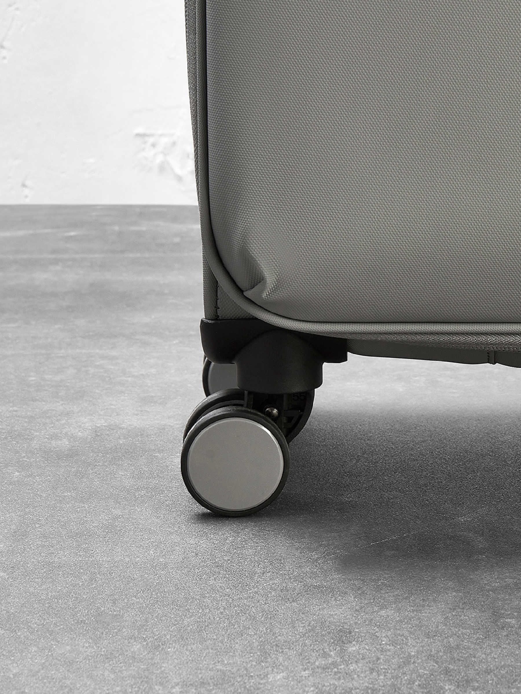 Rock Luggage Harper large suitcase (British brand)
