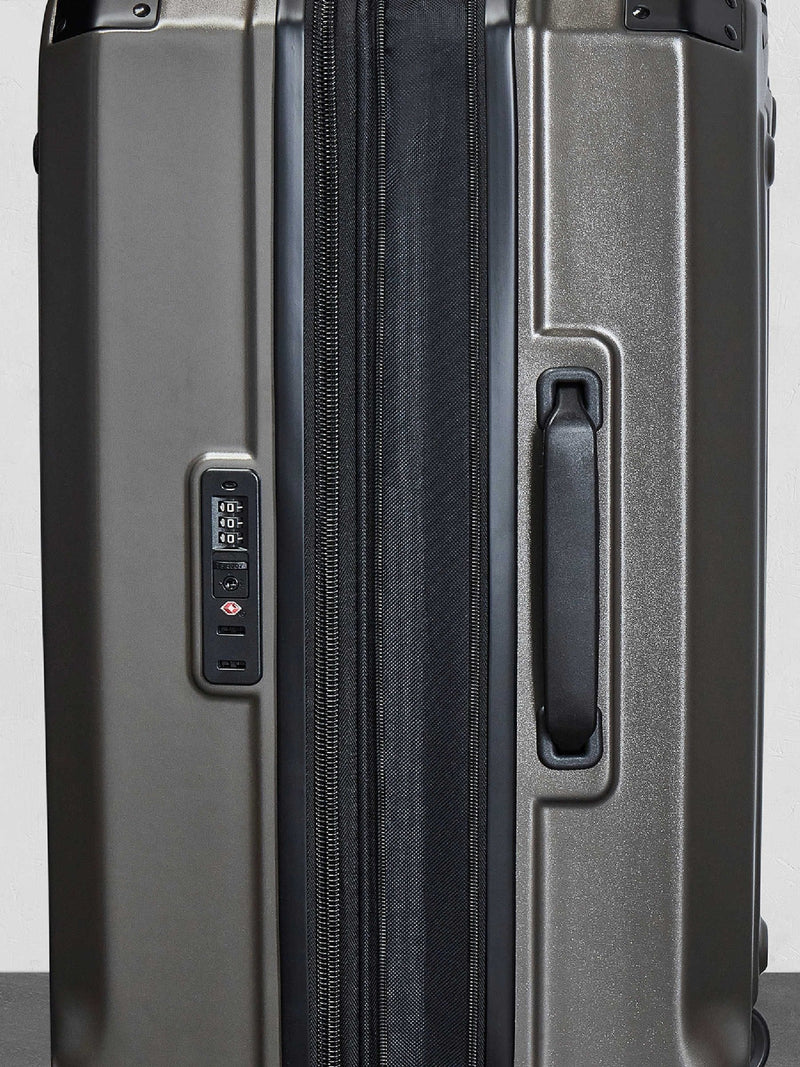 Rock Alpine large grey suitcase - British product