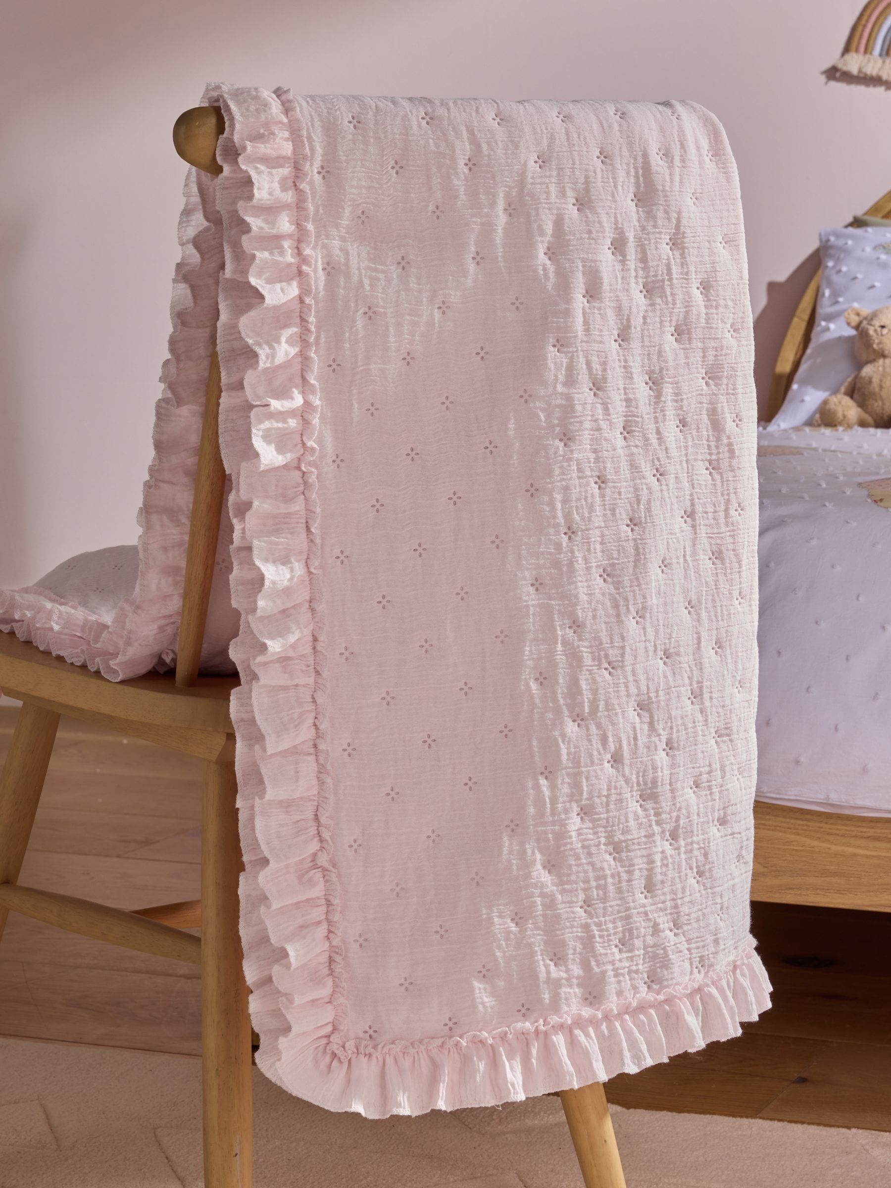 Pink quilted textured throw - British product