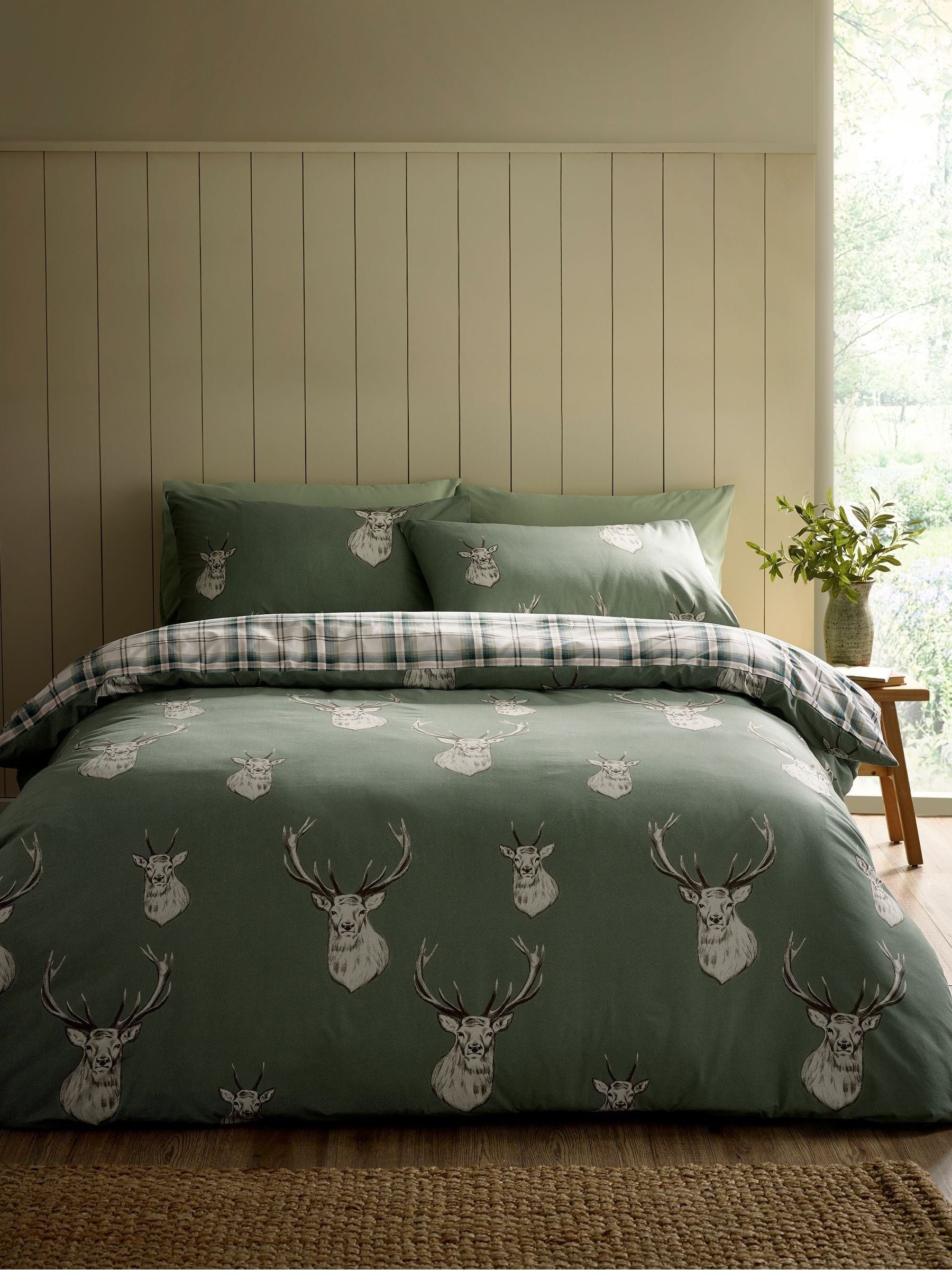Catherine Lansfield soft green Christmas stag check reversible duvet cover set - British product