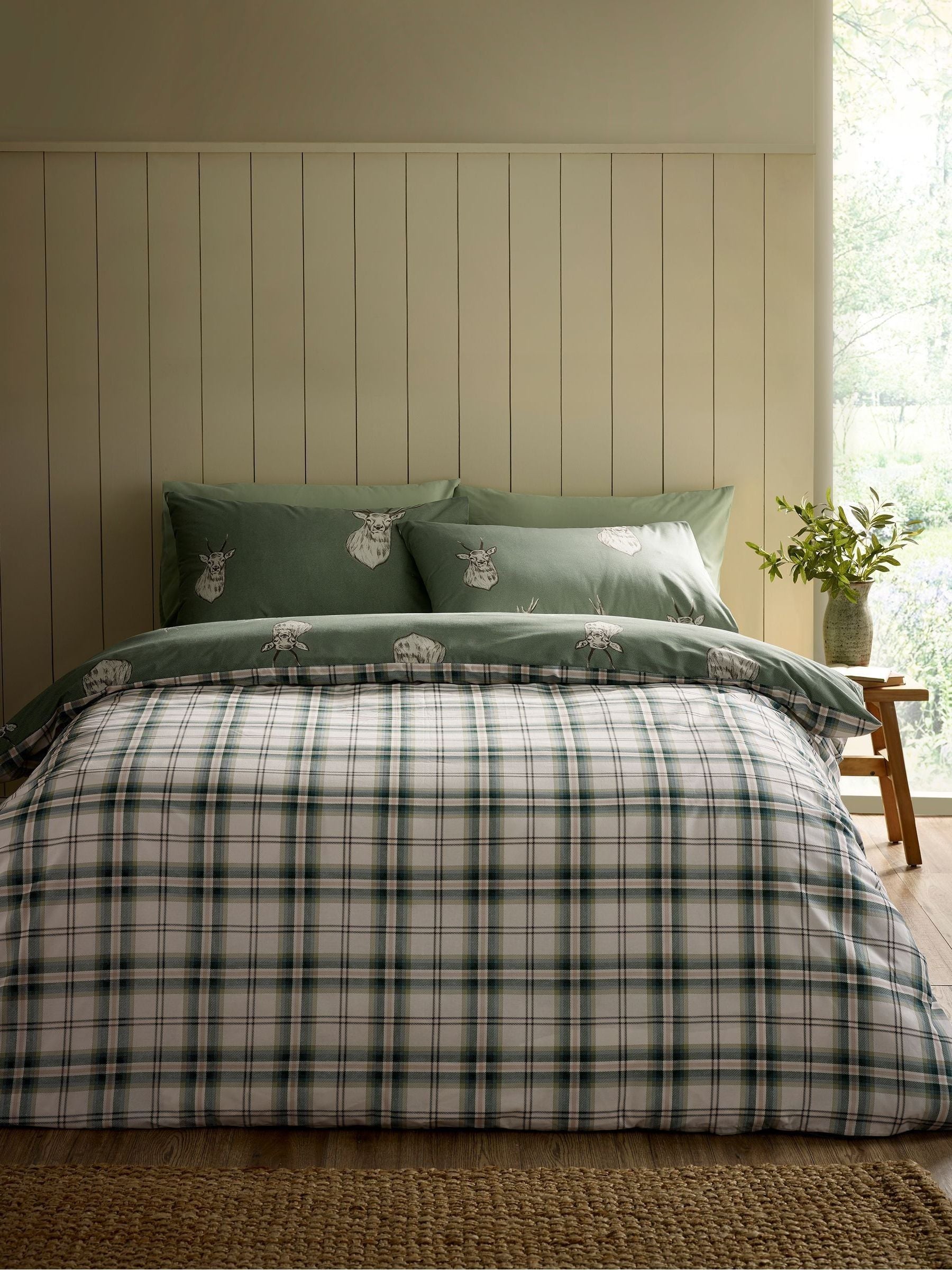 Catherine Lansfield soft green Christmas stag check reversible duvet cover set - British product