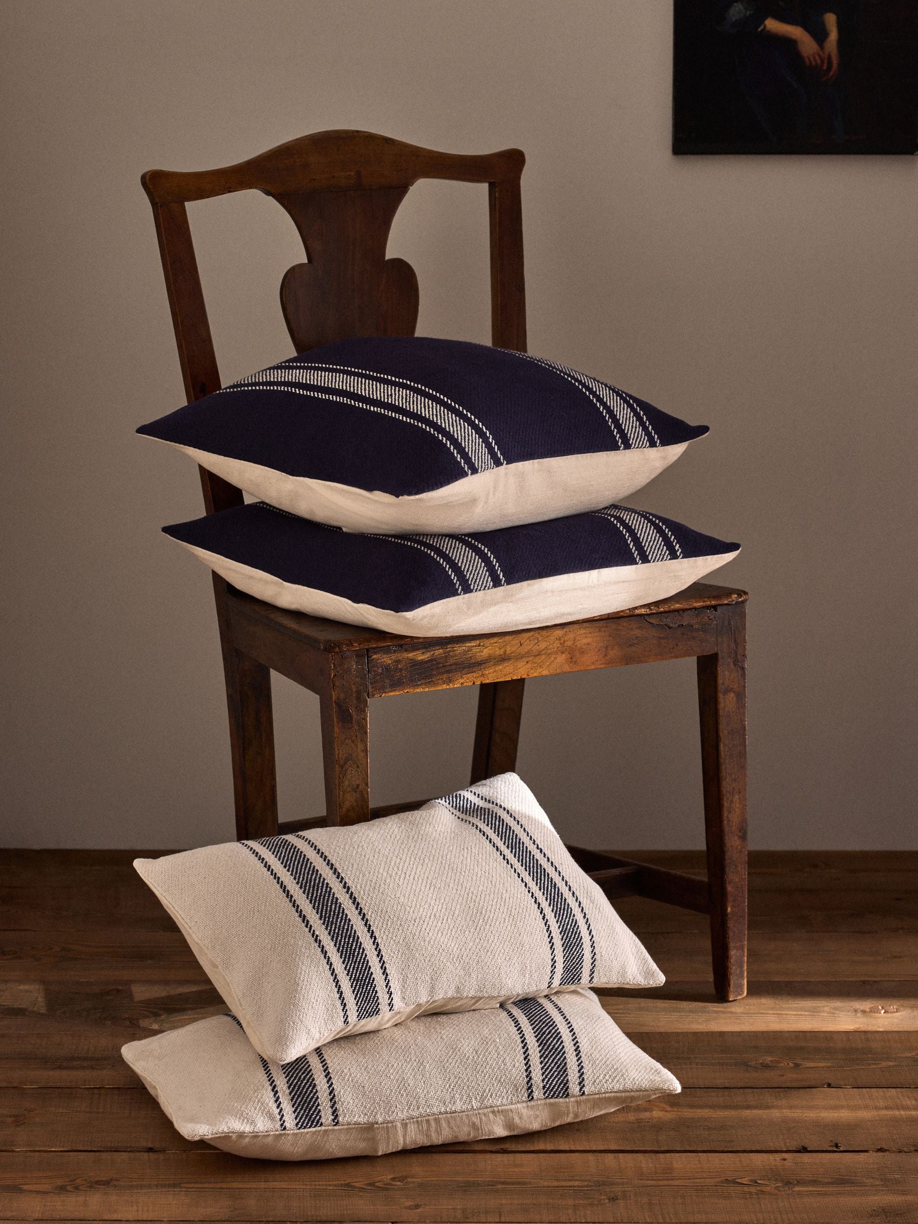 The Set 4 Pack Navy/Natural Woven Stripe Cushion Covers