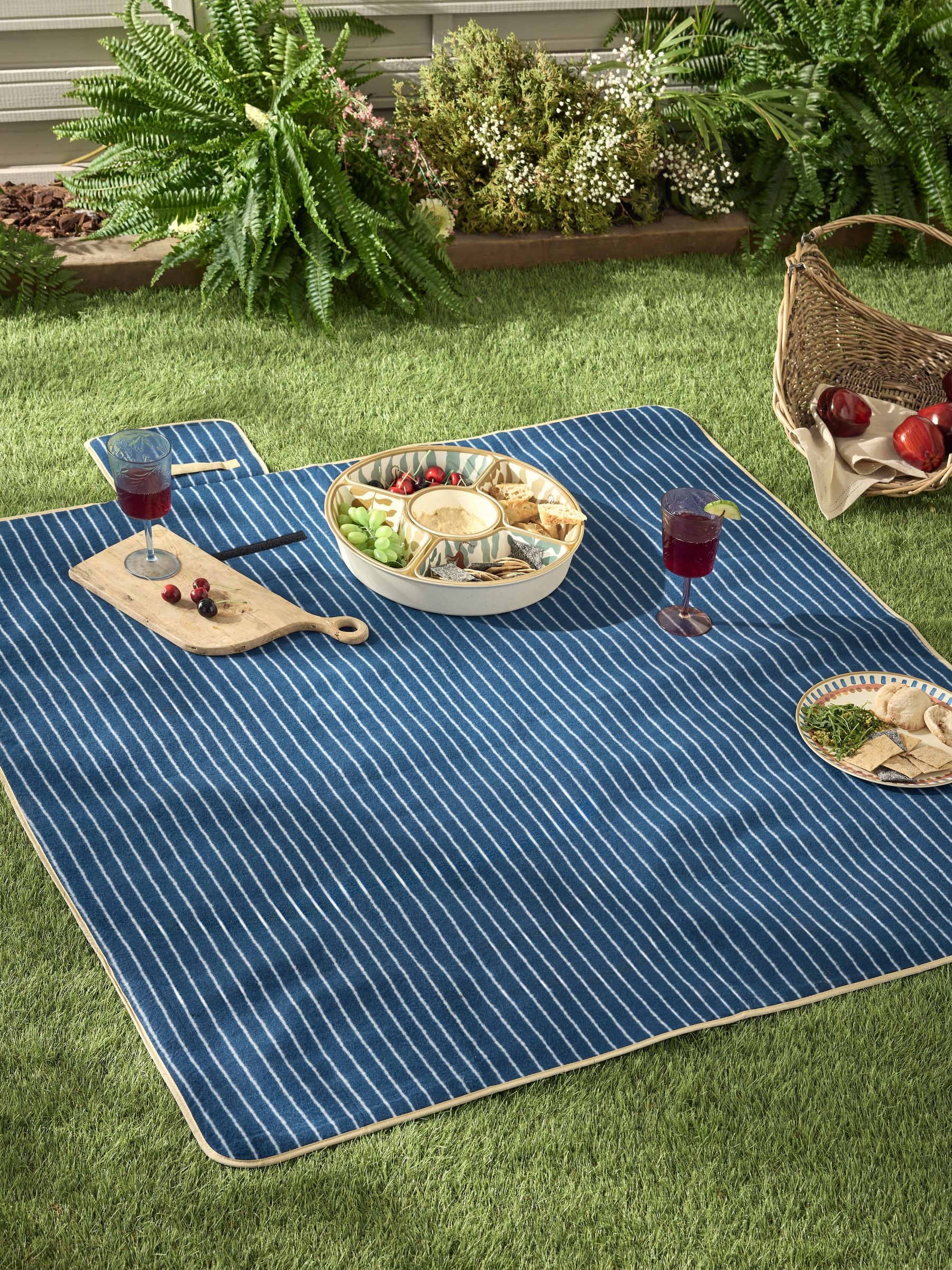 Blue stripe fleece picnic blanket waterproof backing, imported from the UK